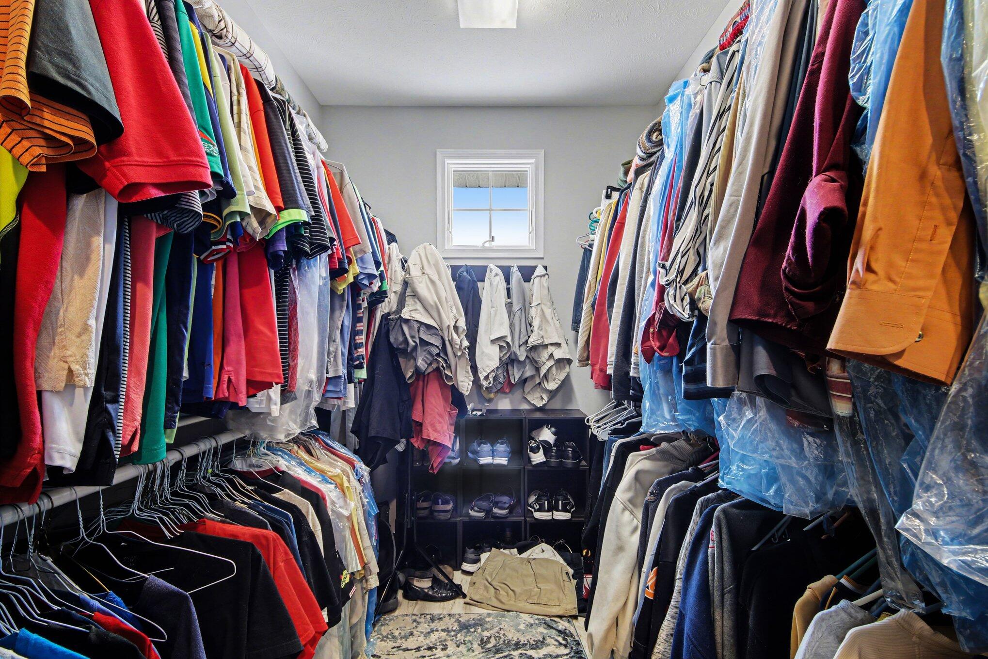 1087 Barrington NW Grand Rapids MI 49534