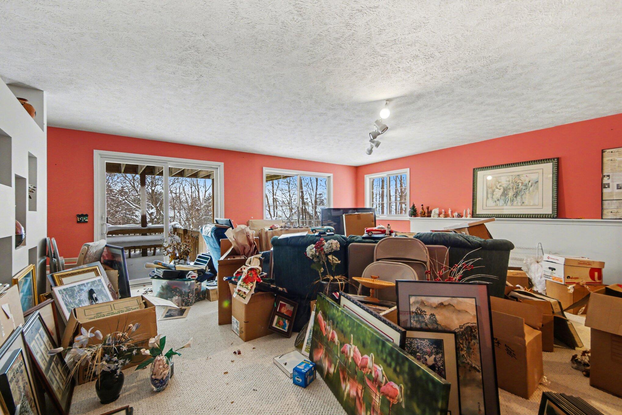 1087 Barrington NW Grand Rapids MI 49534