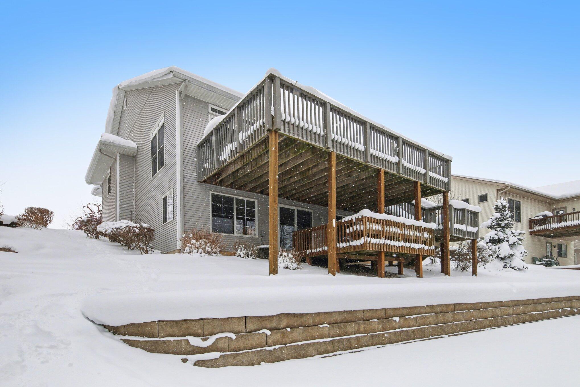 1087 Barrington NW Grand Rapids MI 49534
