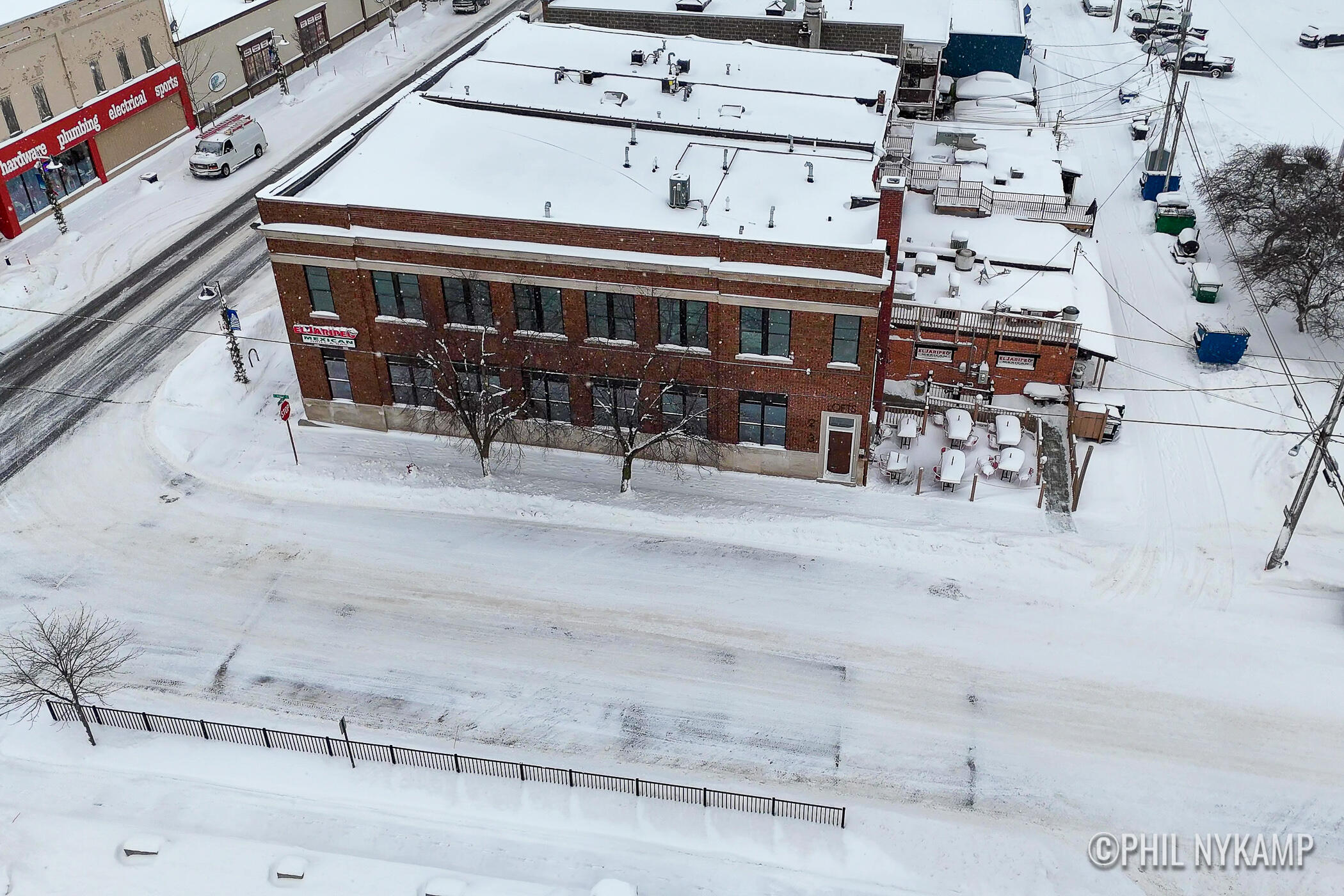 106 E Main Street Fennville MI 49408