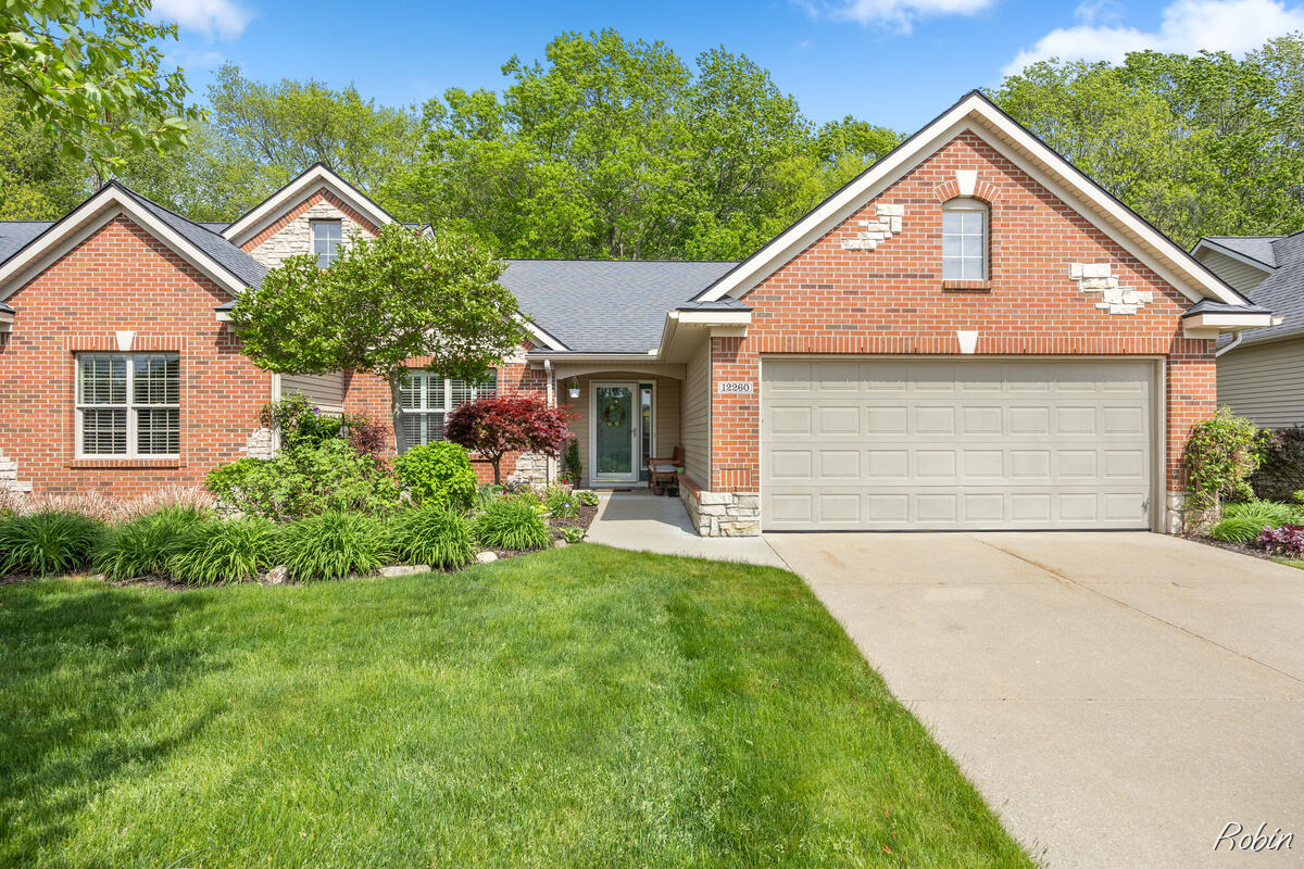 12260 Aleigha Drive NW Grand Rapids MI 49534