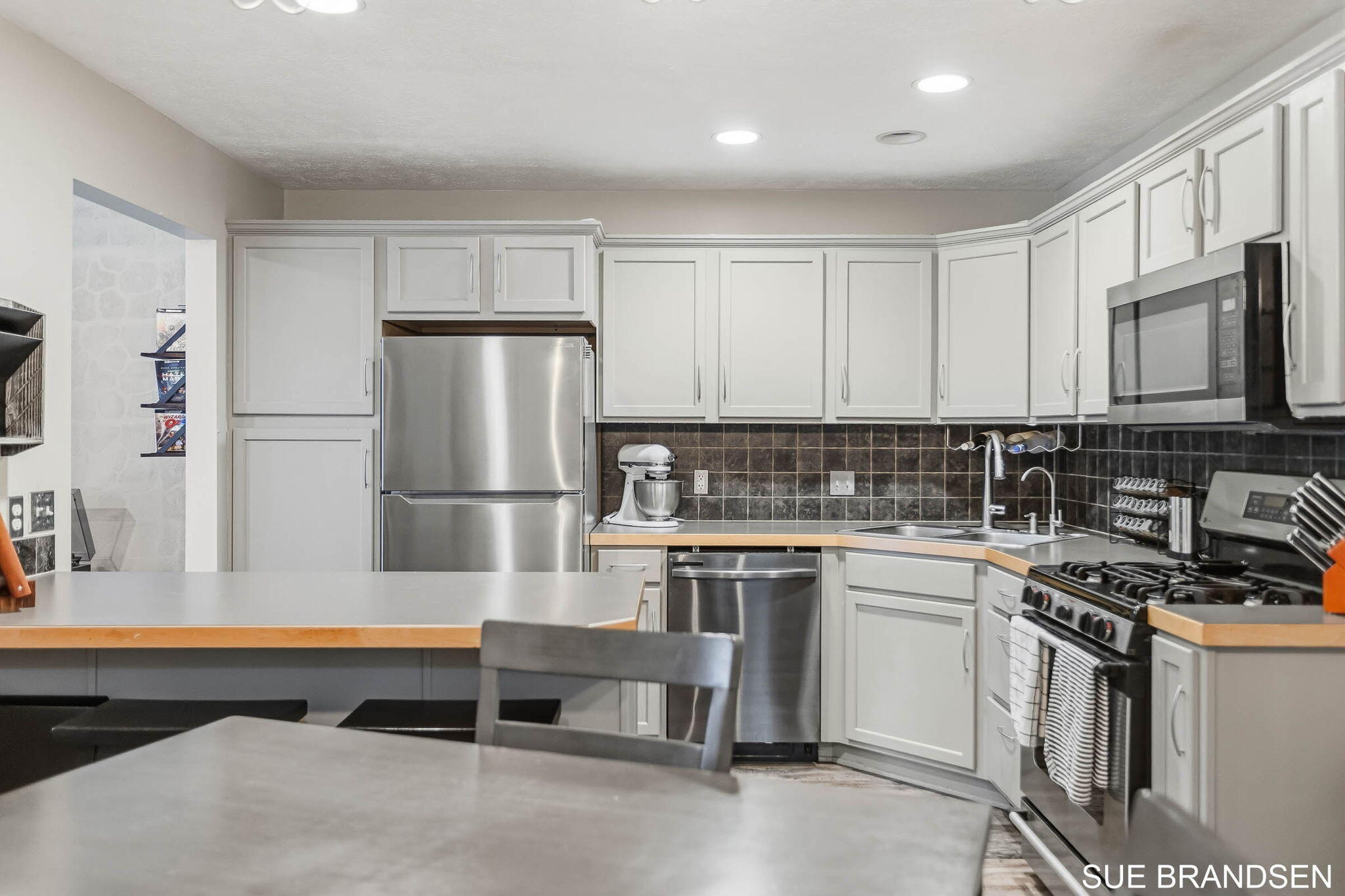 3122 W Crystal Waters Drive Holland MI 49424