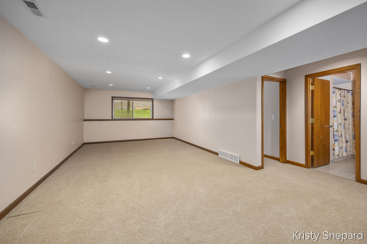 4504 Woodrose Court SE Grand Rapids MI 49508