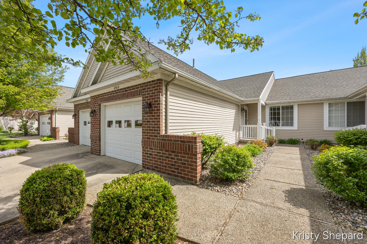 4504 Woodrose Court SE Grand Rapids MI 49508