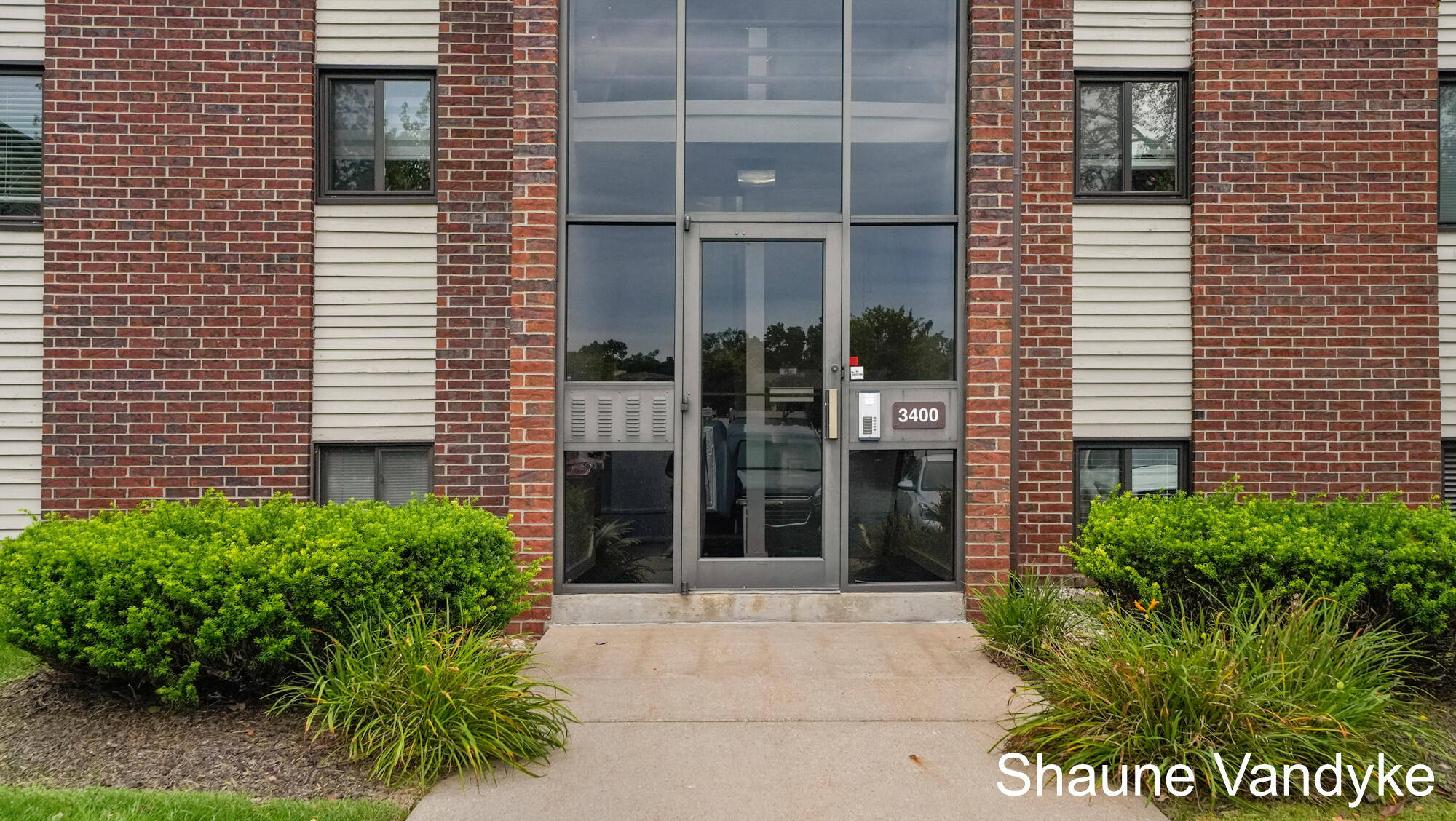 3400 Devonwood Hills NE Grand Rapids MI 49525