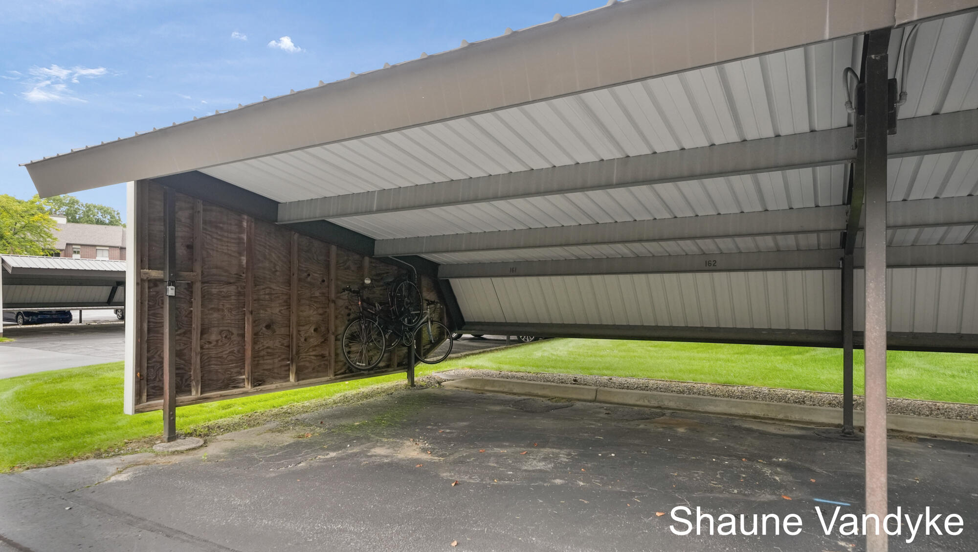 3400 Devonwood Hills NE Grand Rapids MI 49525