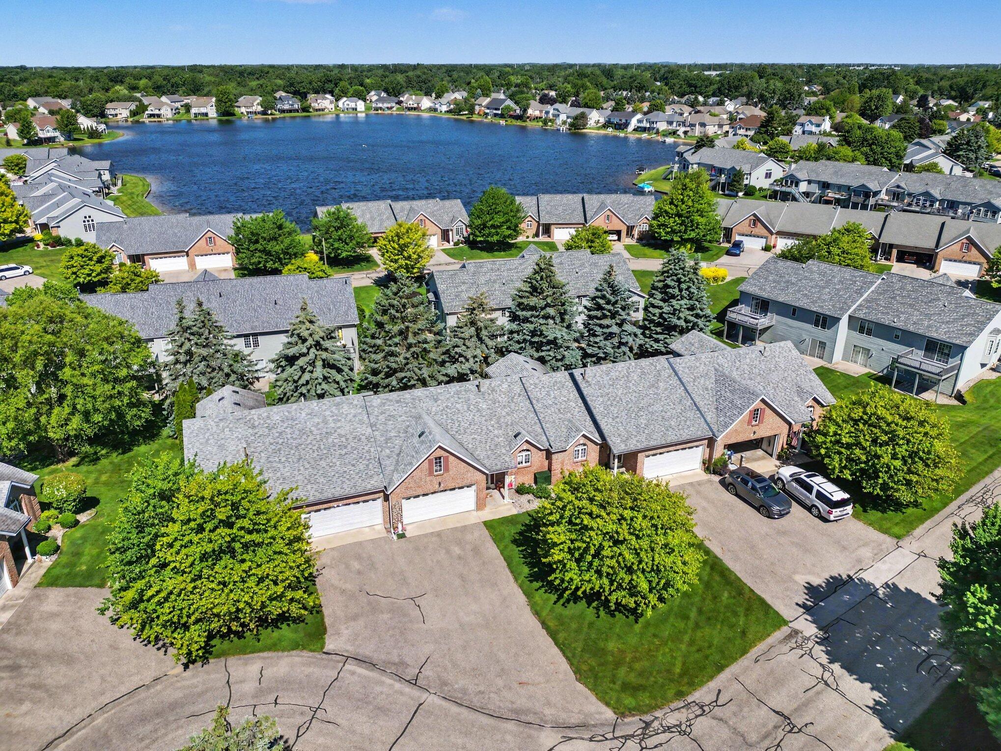 2839 Jewel Court Holland MI 49424