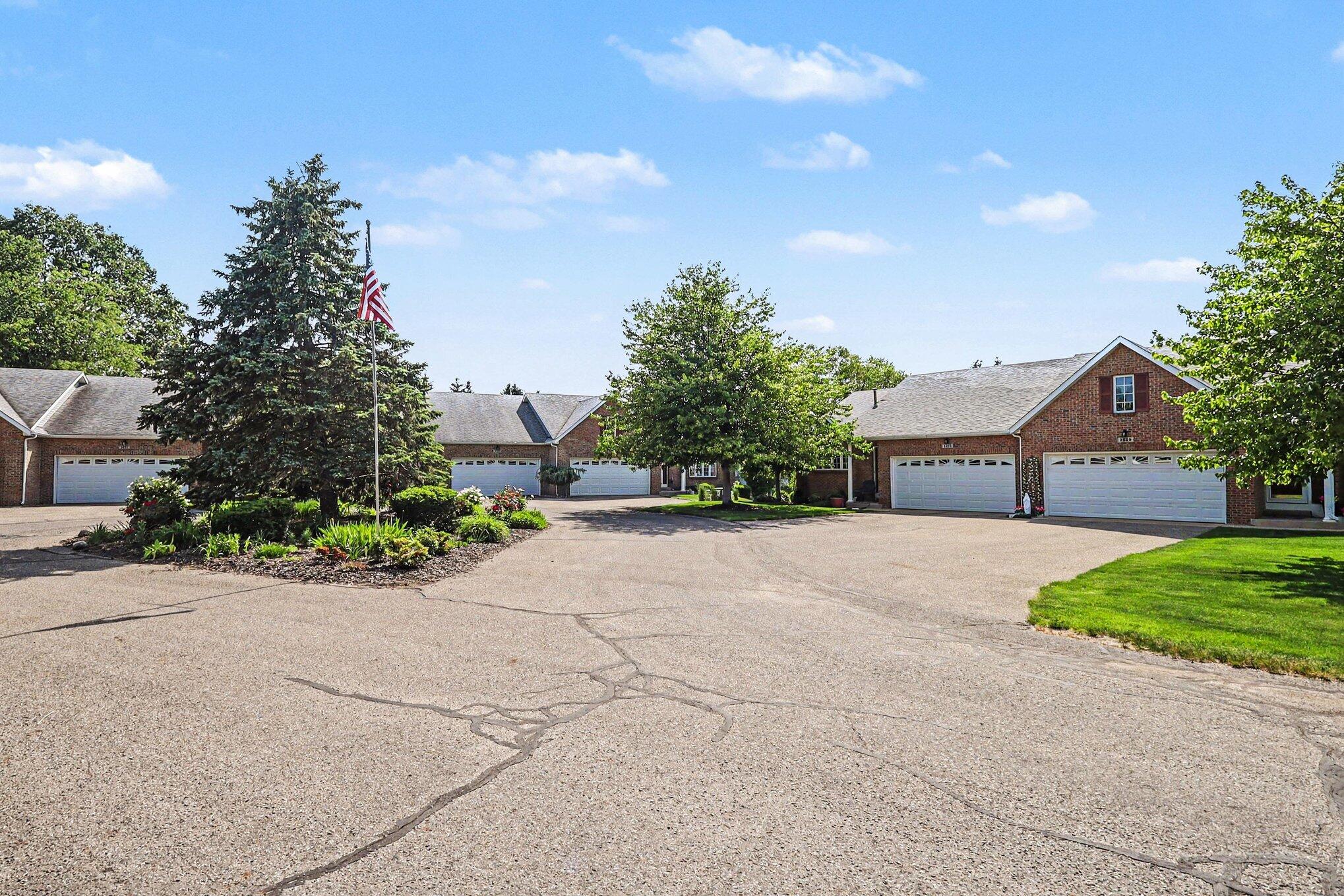 2839 Jewel Court Holland MI 49424