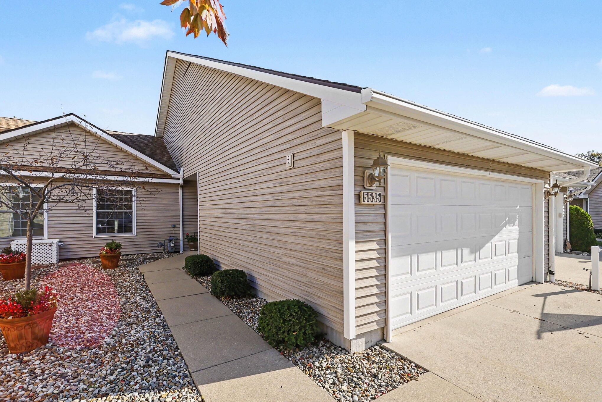 5535 Ivy Path Stevensville MI 49127