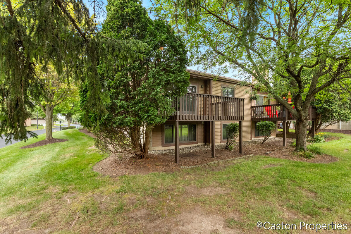 642 Bradford Place NE Grand Rapids MI 49525