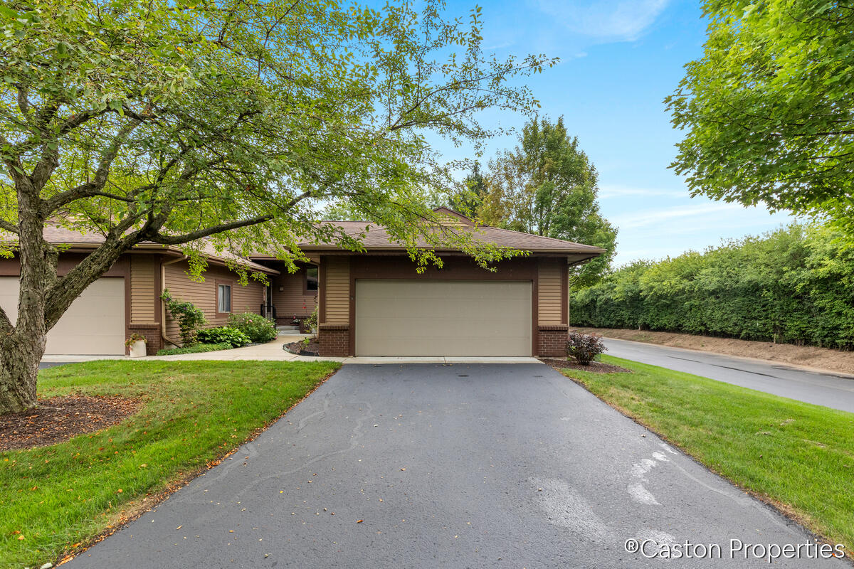 642 Bradford Place NE Grand Rapids MI 49525