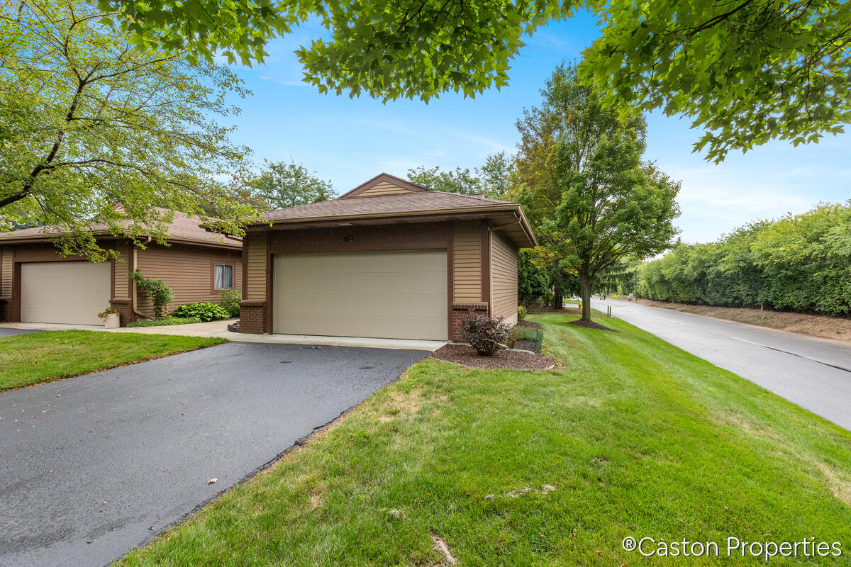 642 Bradford Place NE Grand Rapids MI 49525