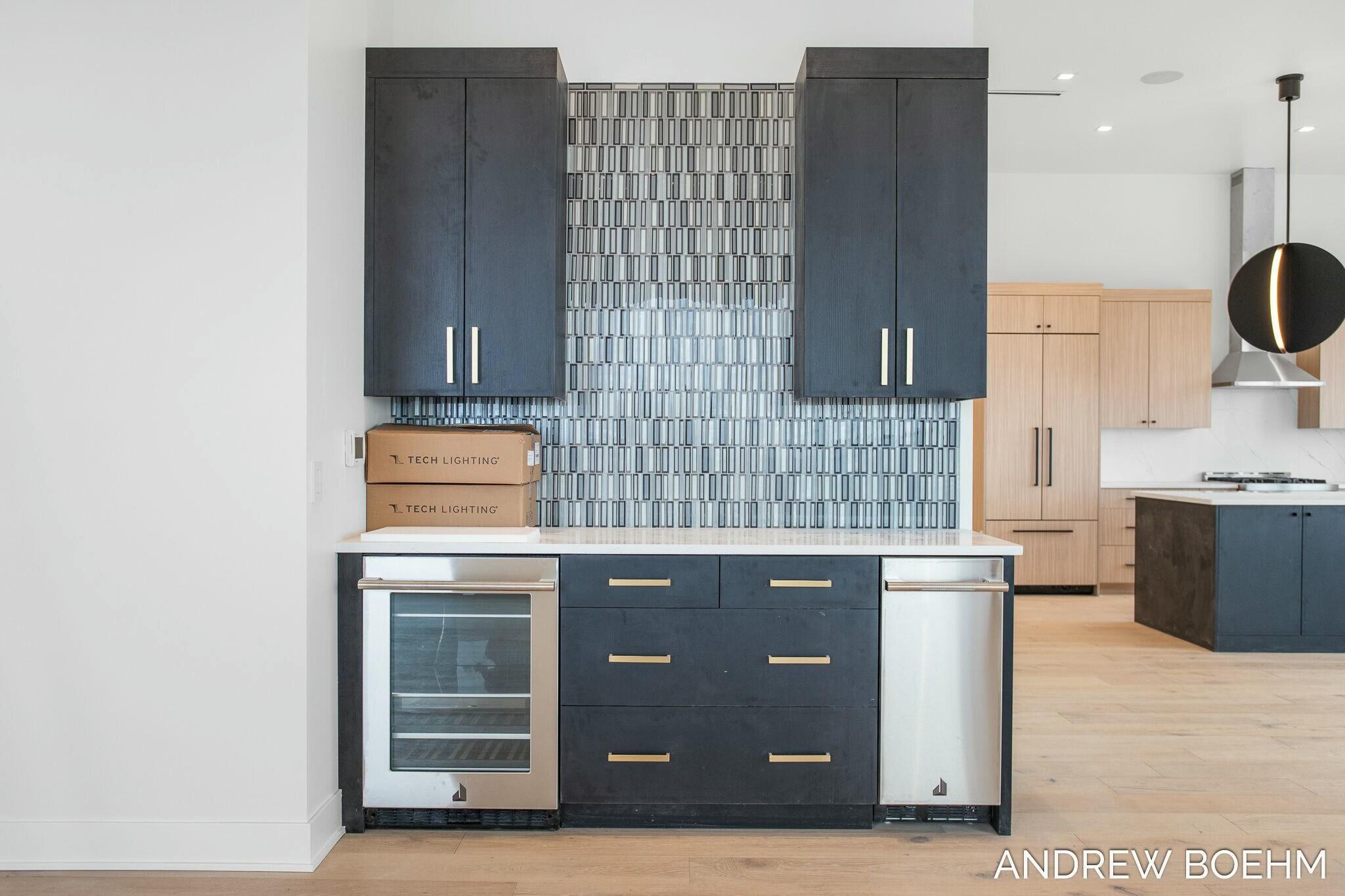 159 S River Avenue Holland MI 49423