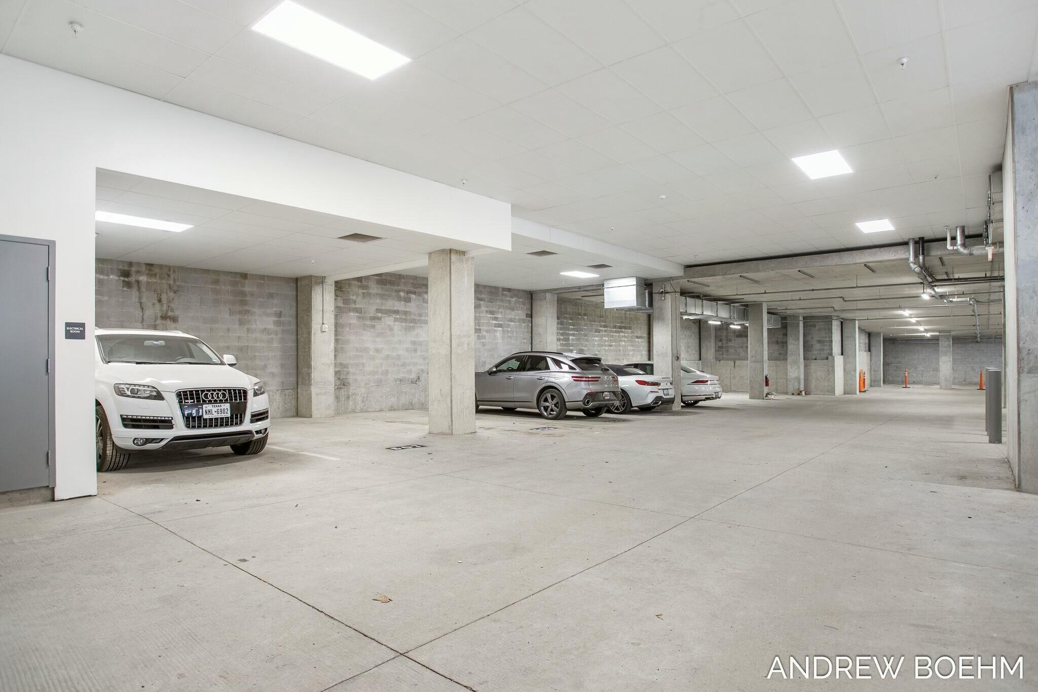 159 S River Avenue Holland MI 49423