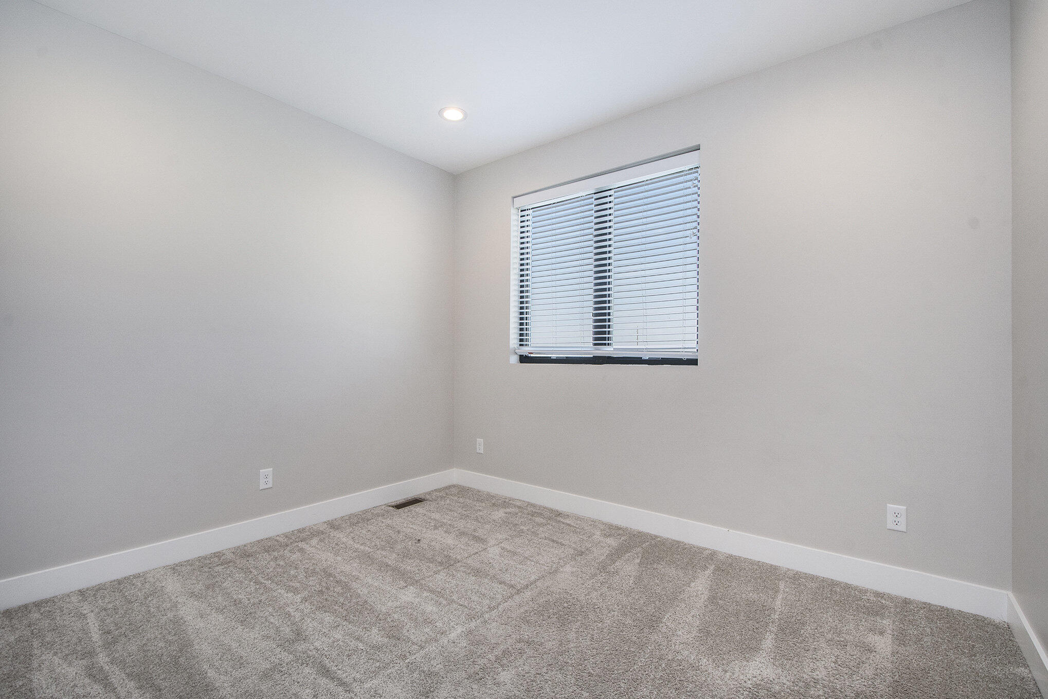 6015 Port View Drive SE Grand Rapids MI 49512
