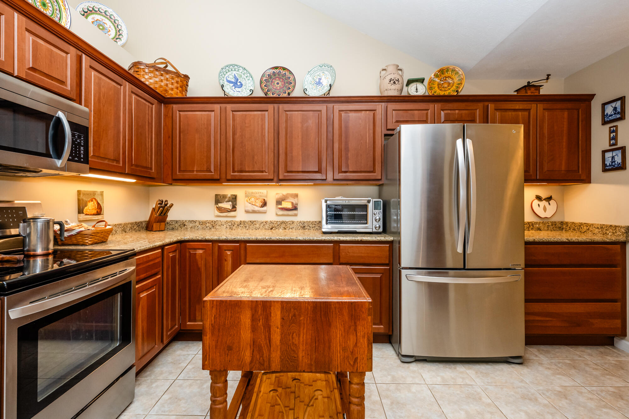 3061 Riverview Lane Benton Harbor MI 49022