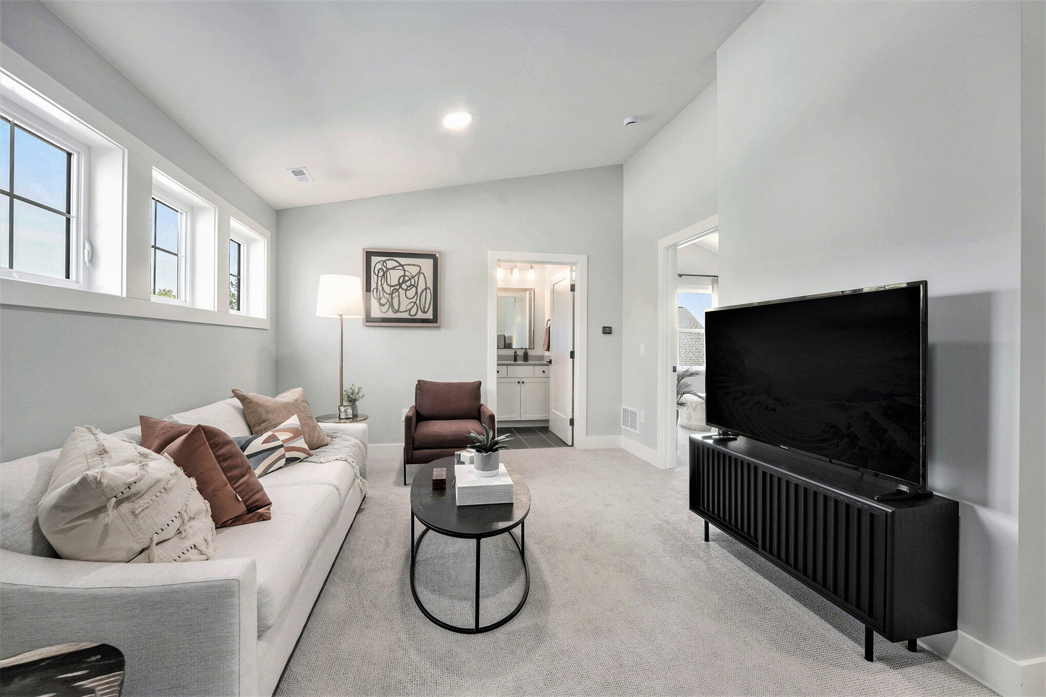 2291 Knapp Bluff Court NE Grand Rapids MI 49525