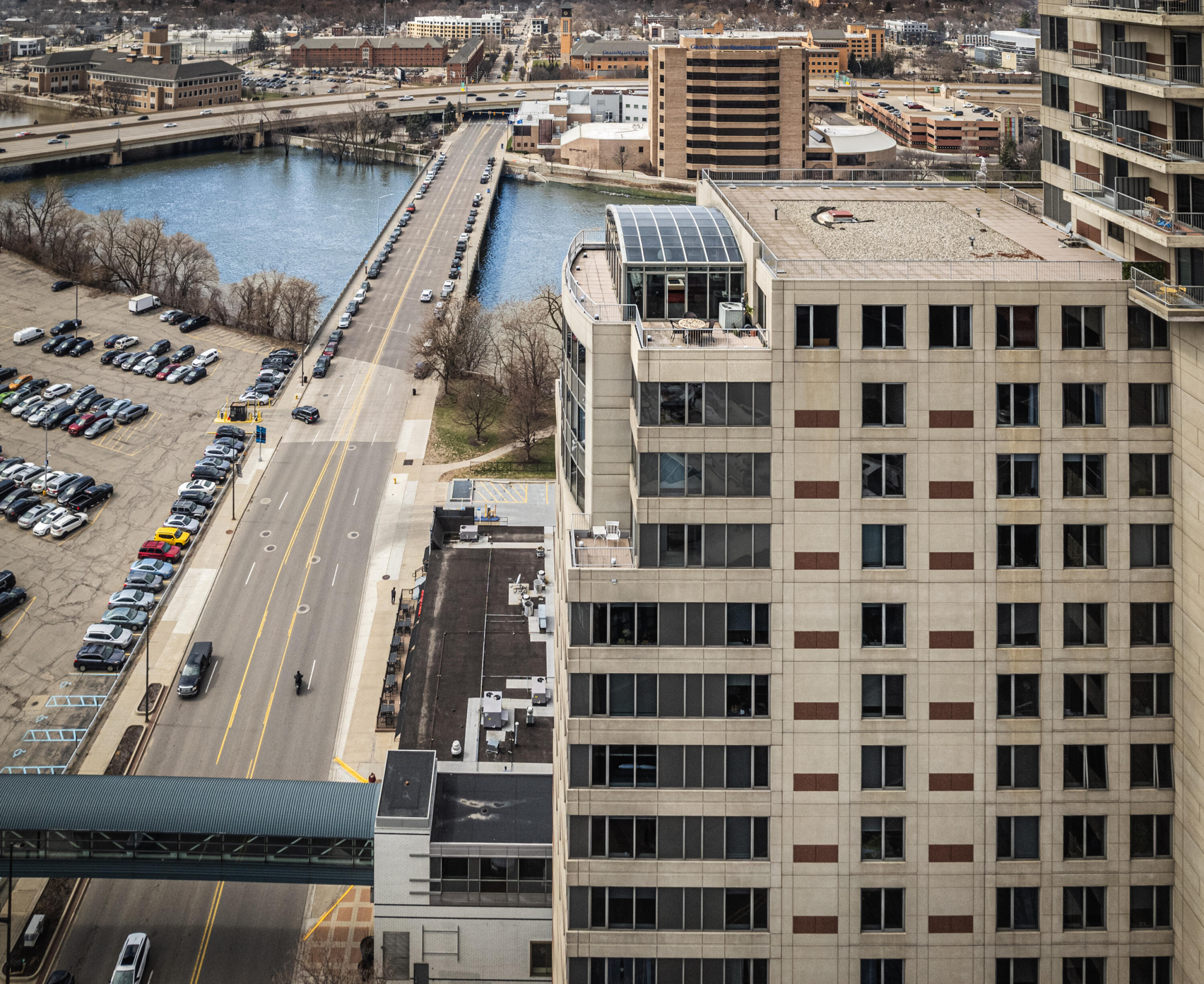 112 Campau Circle NW Grand Rapids MI 49503