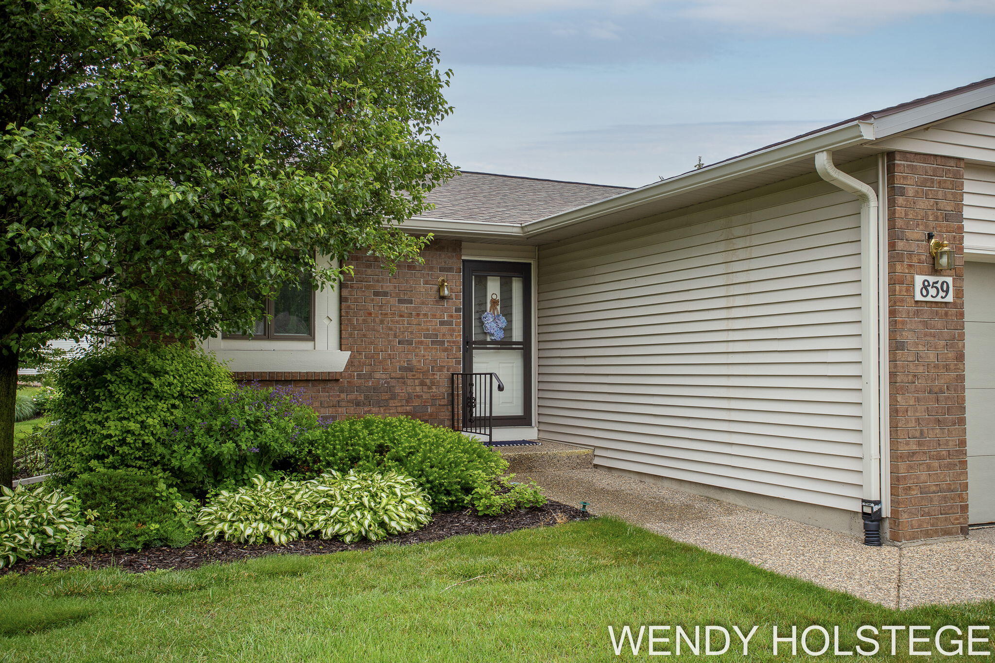859 Creekridge Drive Holland MI 49423