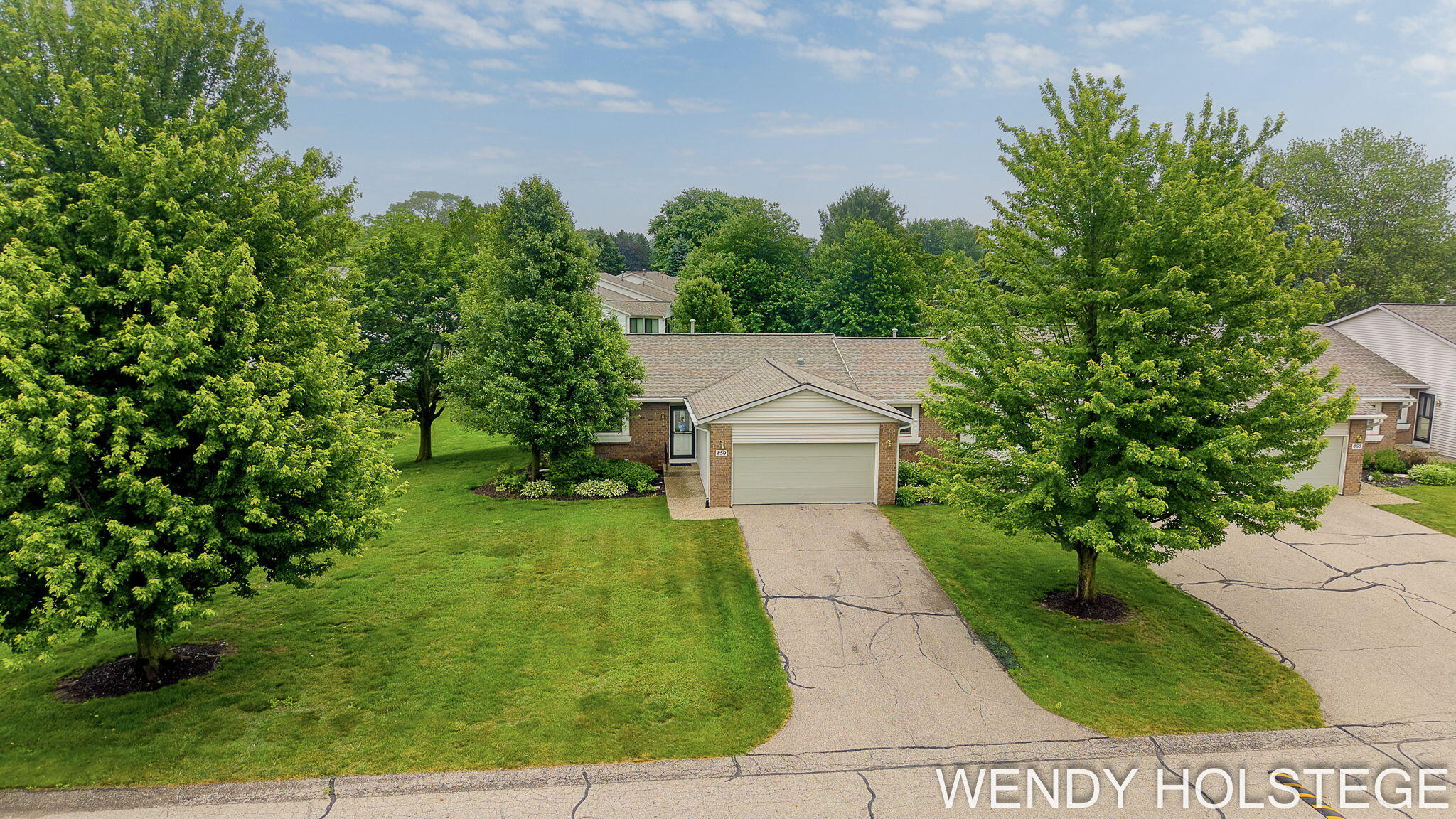 859 Creekridge Drive Holland MI 49423
