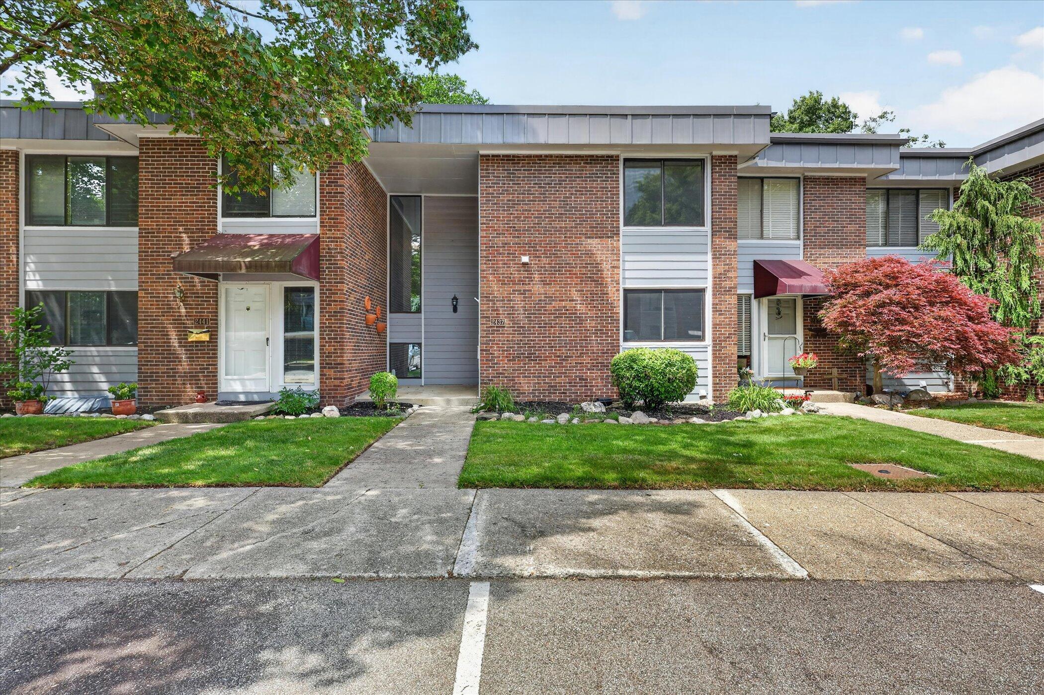 2437 Hampton Court SE Grand Rapids MI 49546