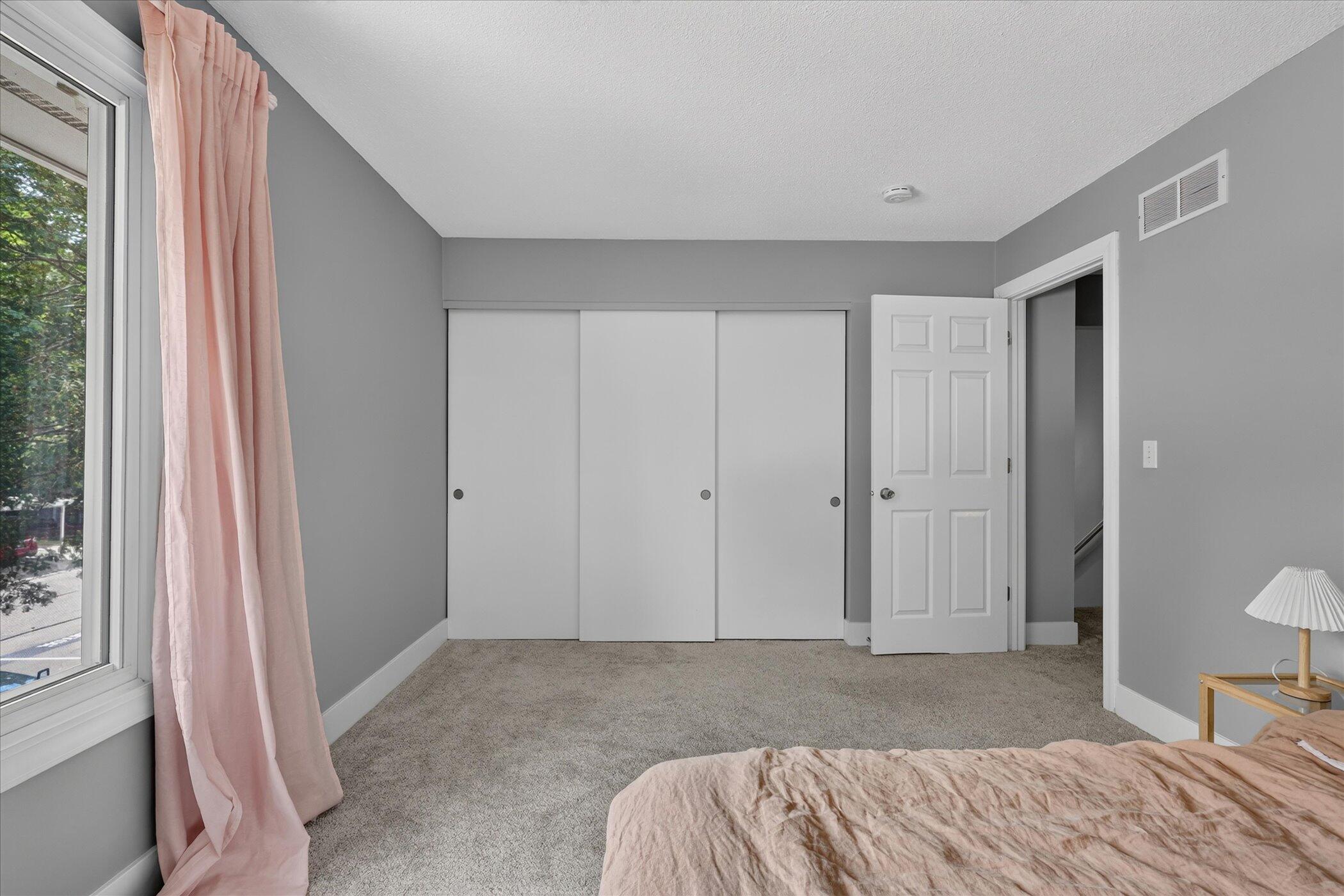 2437 Hampton Court SE Grand Rapids MI 49546