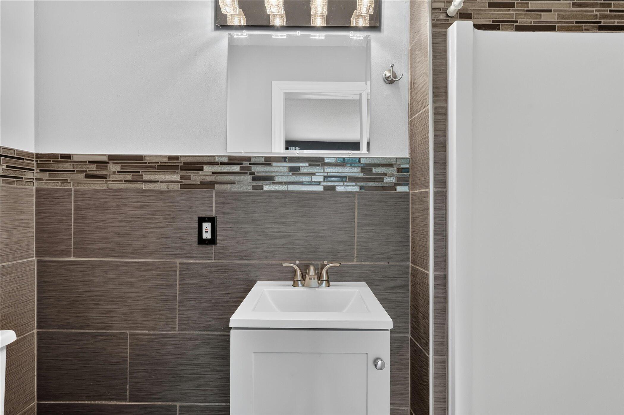 2437 Hampton Court SE Grand Rapids MI 49546