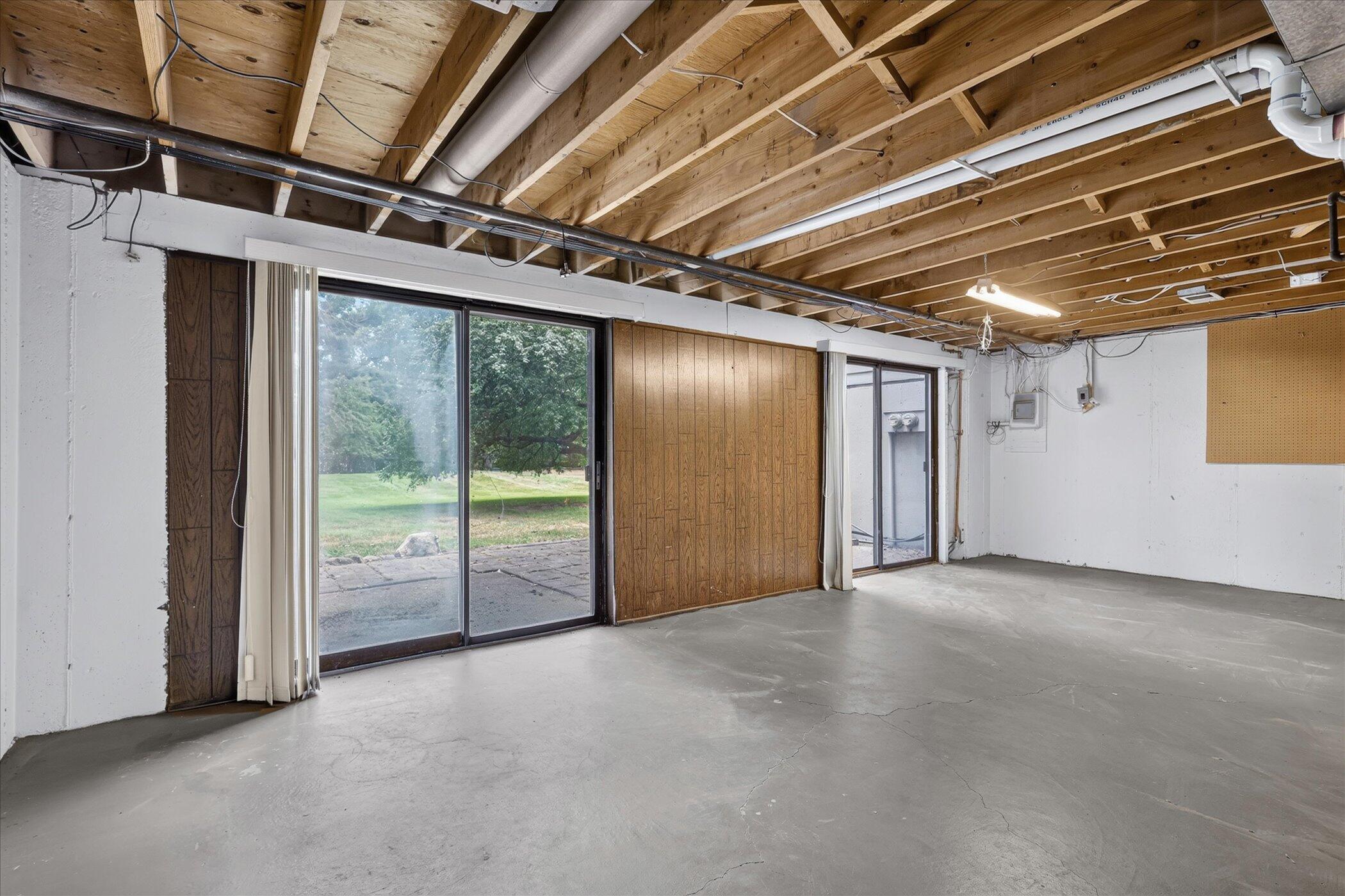 2437 Hampton Court SE Grand Rapids MI 49546