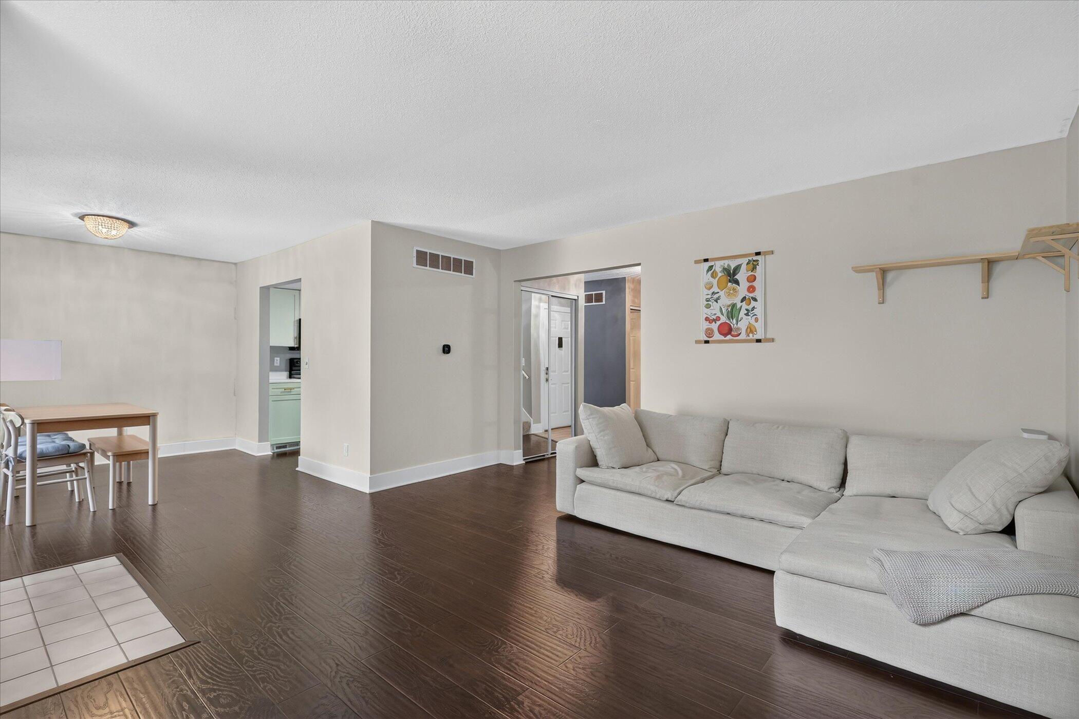 2437 Hampton Court SE Grand Rapids MI 49546