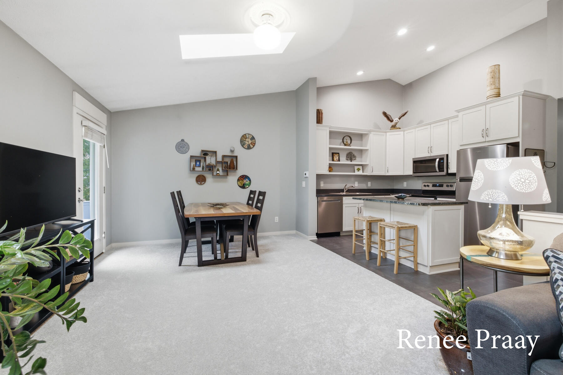 308 Northeast Crossing Holland MI 49423