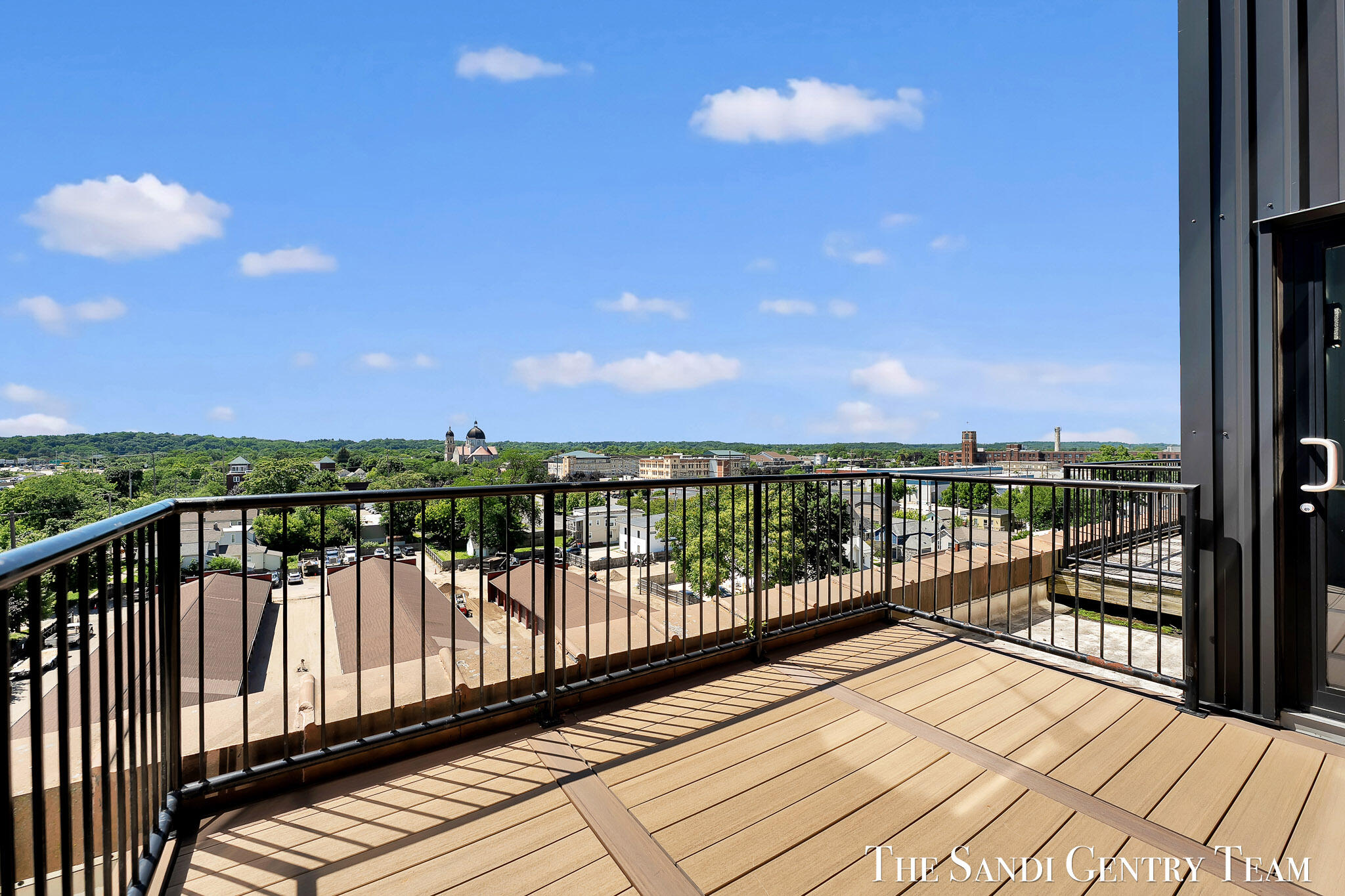 600 Broadway Avenue NW Grand Rapids MI 49504