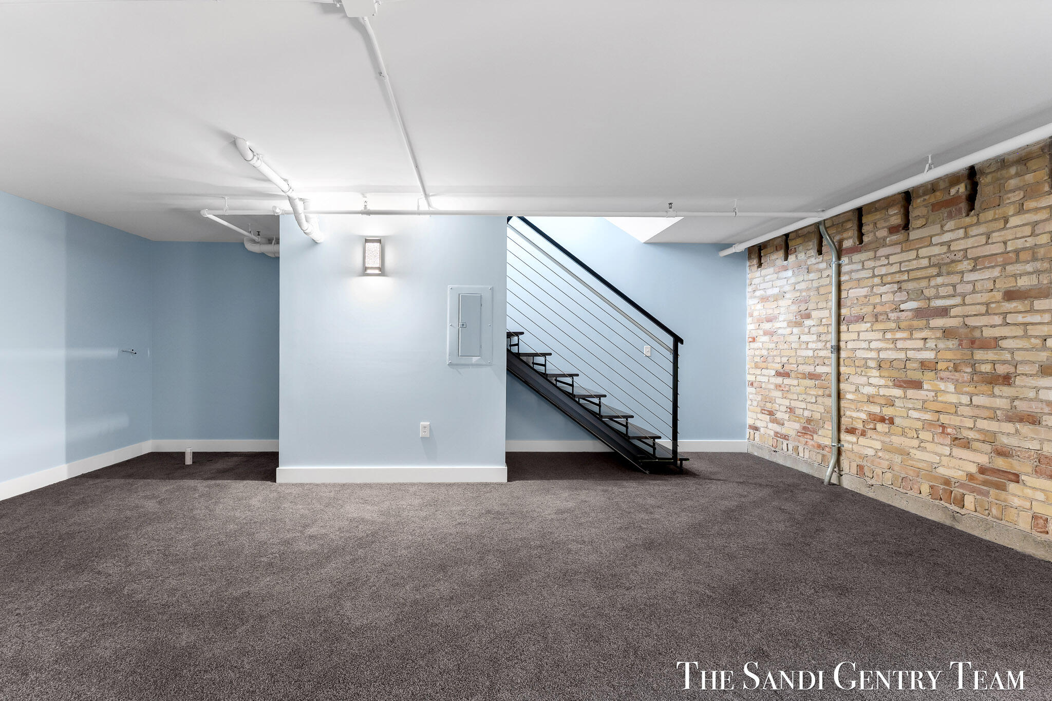 600 Broadway Avenue NW Grand Rapids MI 49504