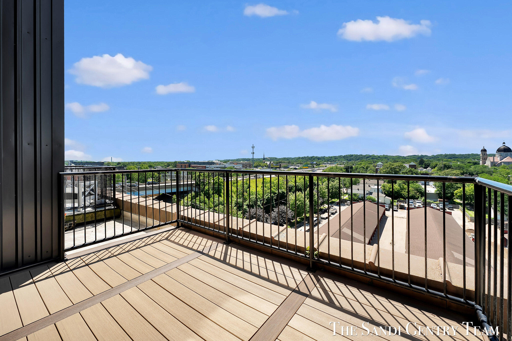 600 Broadway Avenue NW Grand Rapids MI 49504