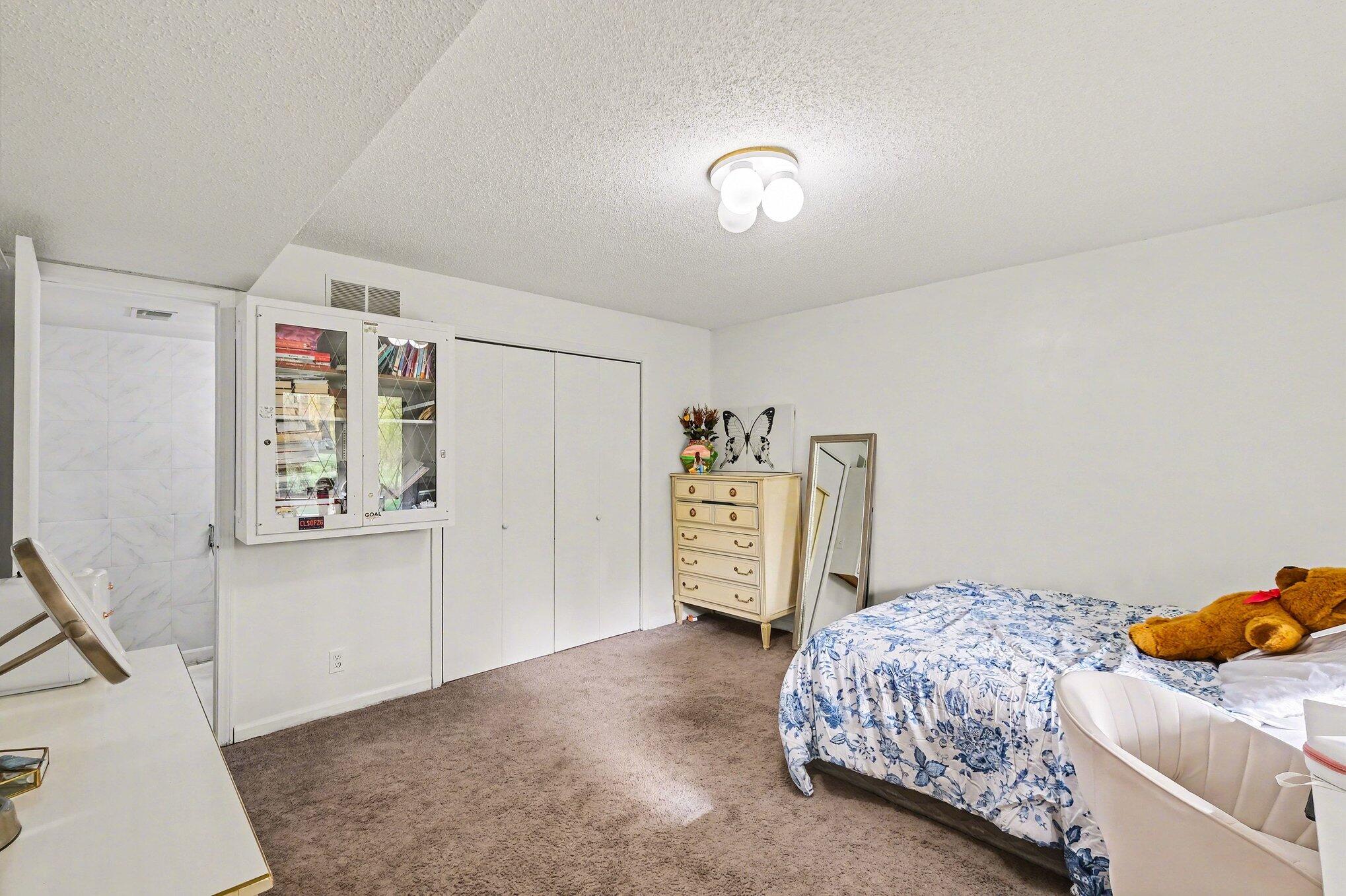 625 Maple Creek Drive Holland MI 49423