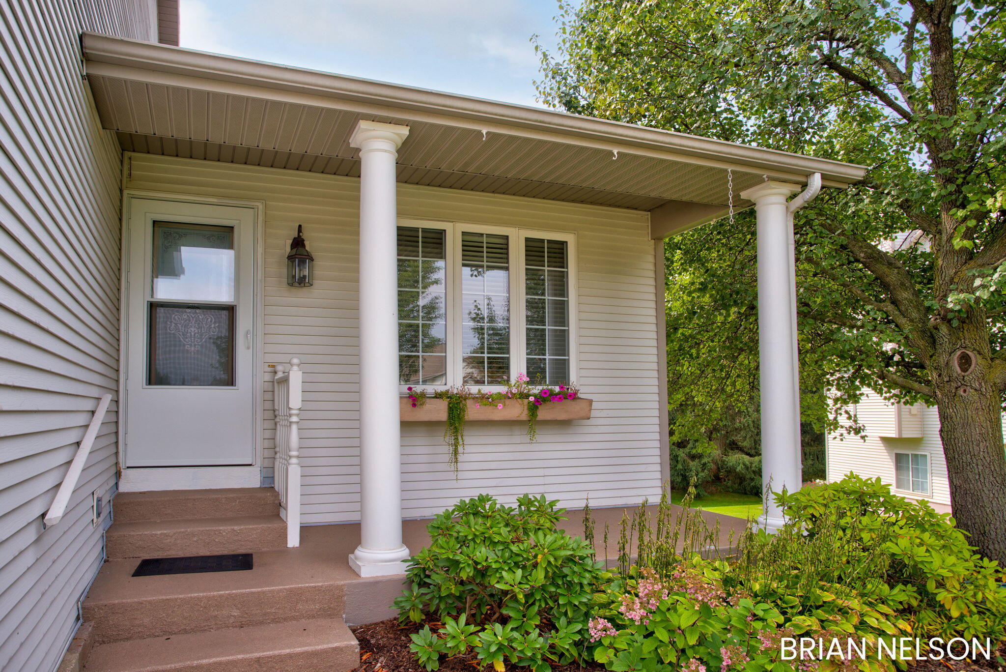 14462 Twin Oaks Street Holland MI 49424