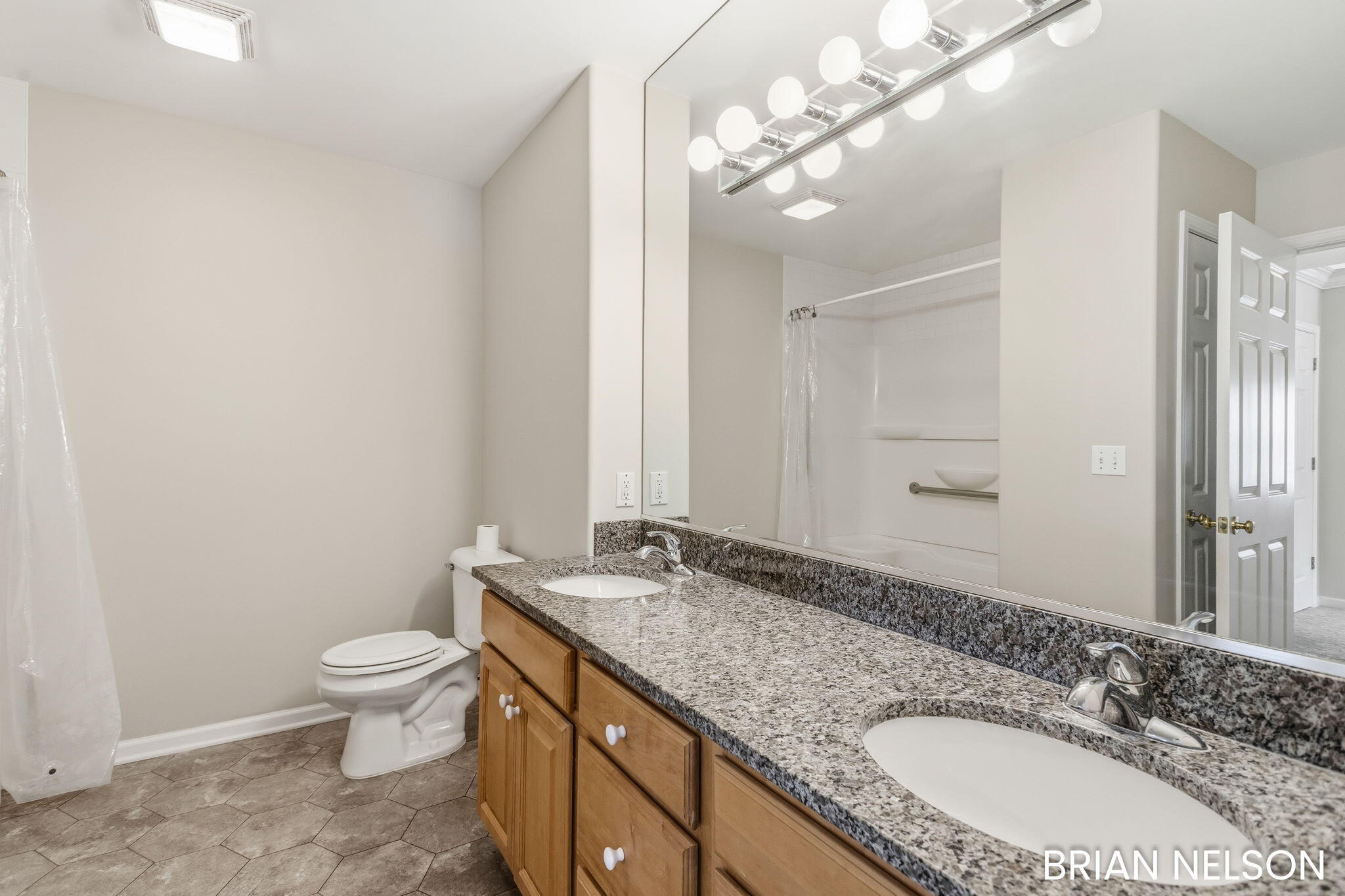 14462 Twin Oaks Street Holland MI 49424