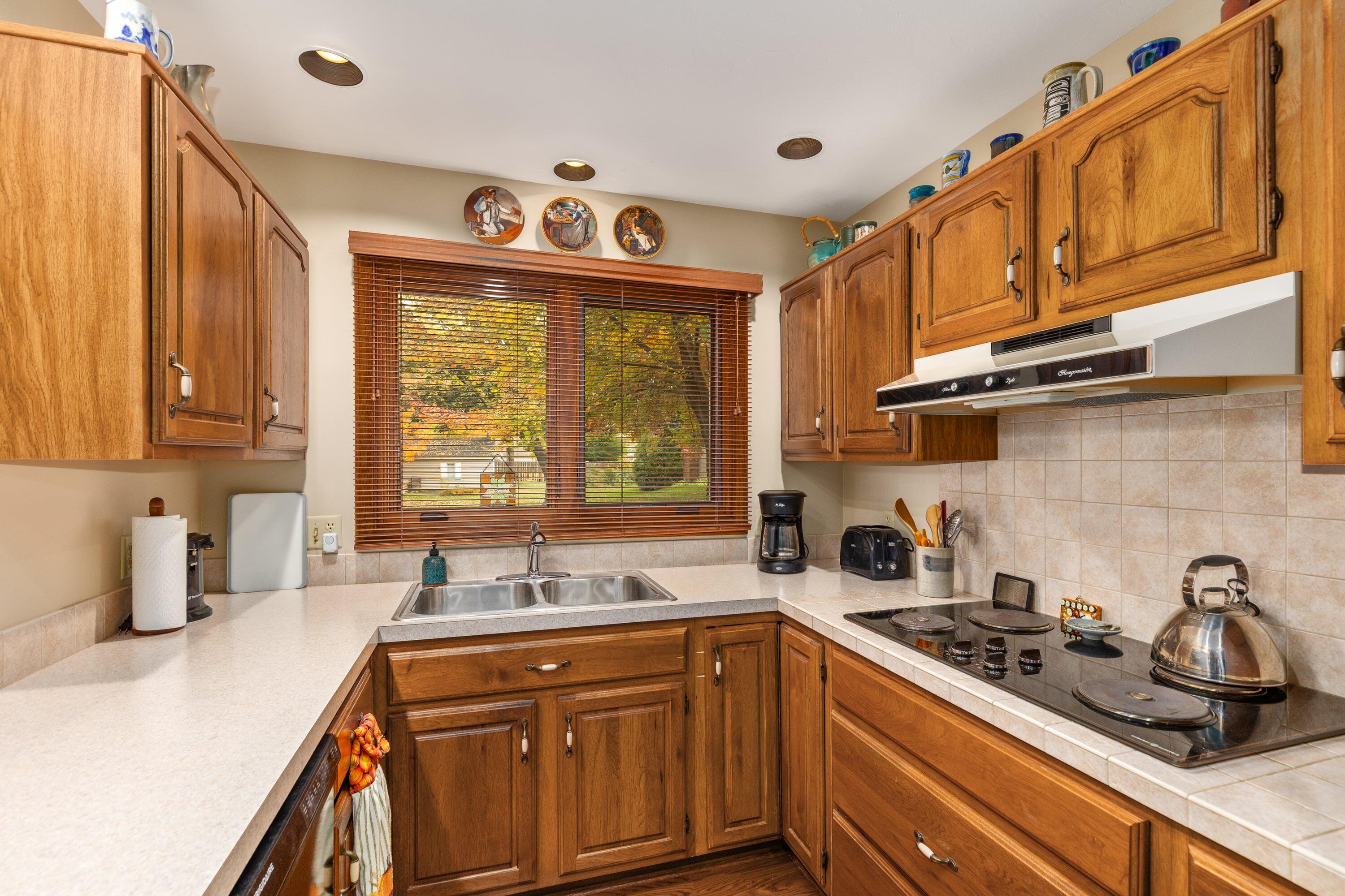 279 Chatham Avenue Holland MI 49423
