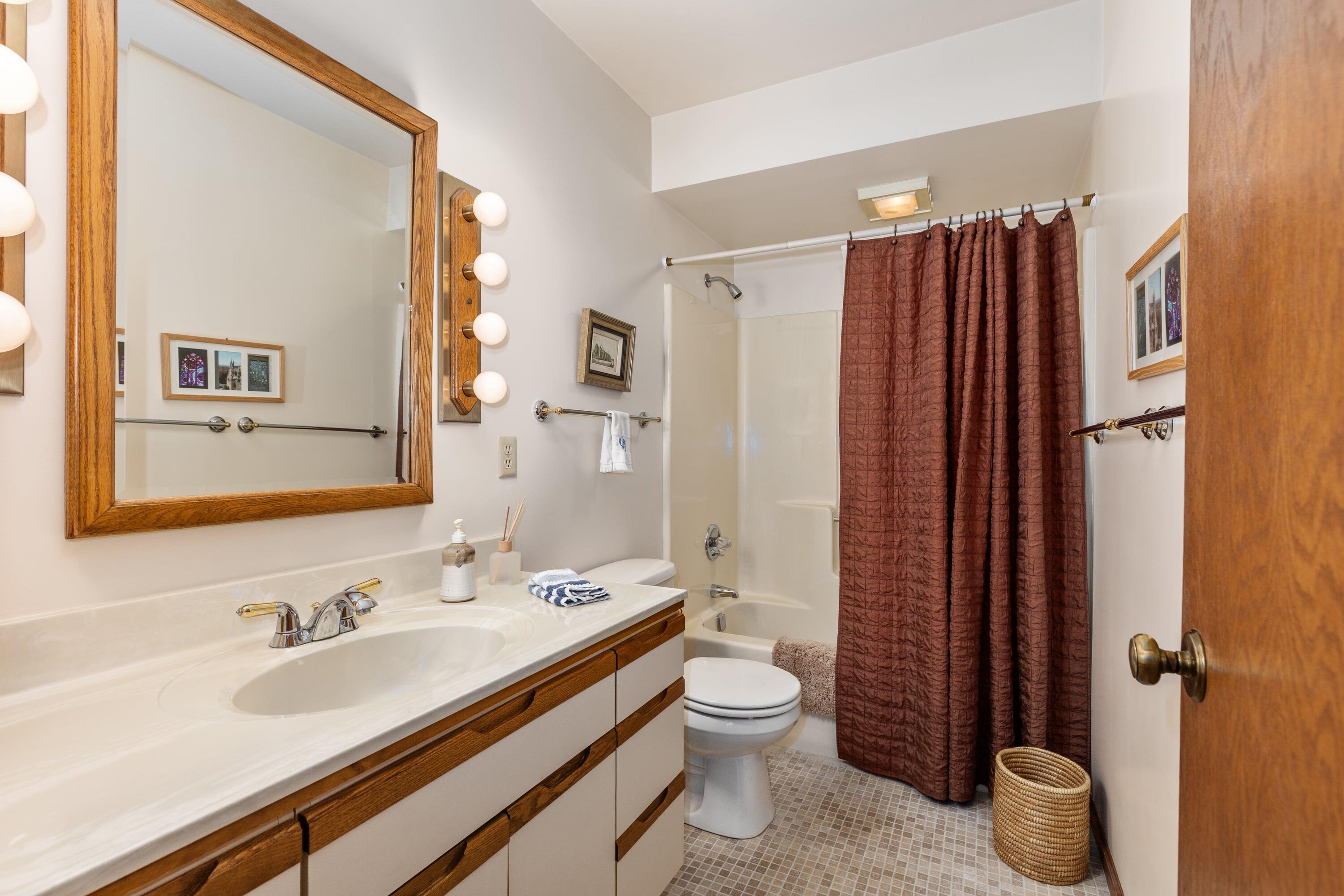 279 Chatham Avenue Holland MI 49423