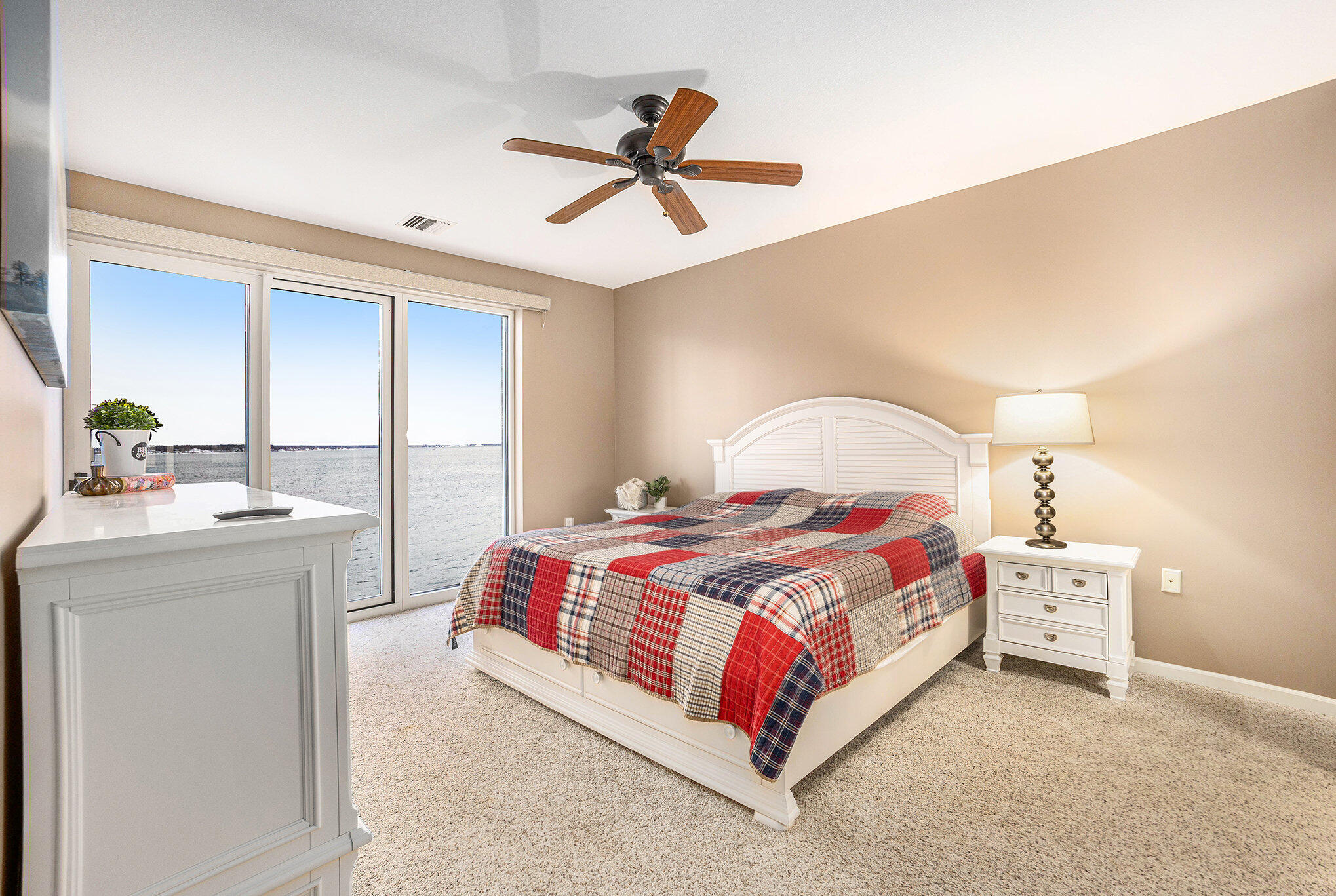 2964 Lakeshore Drive Muskegon MI 49441