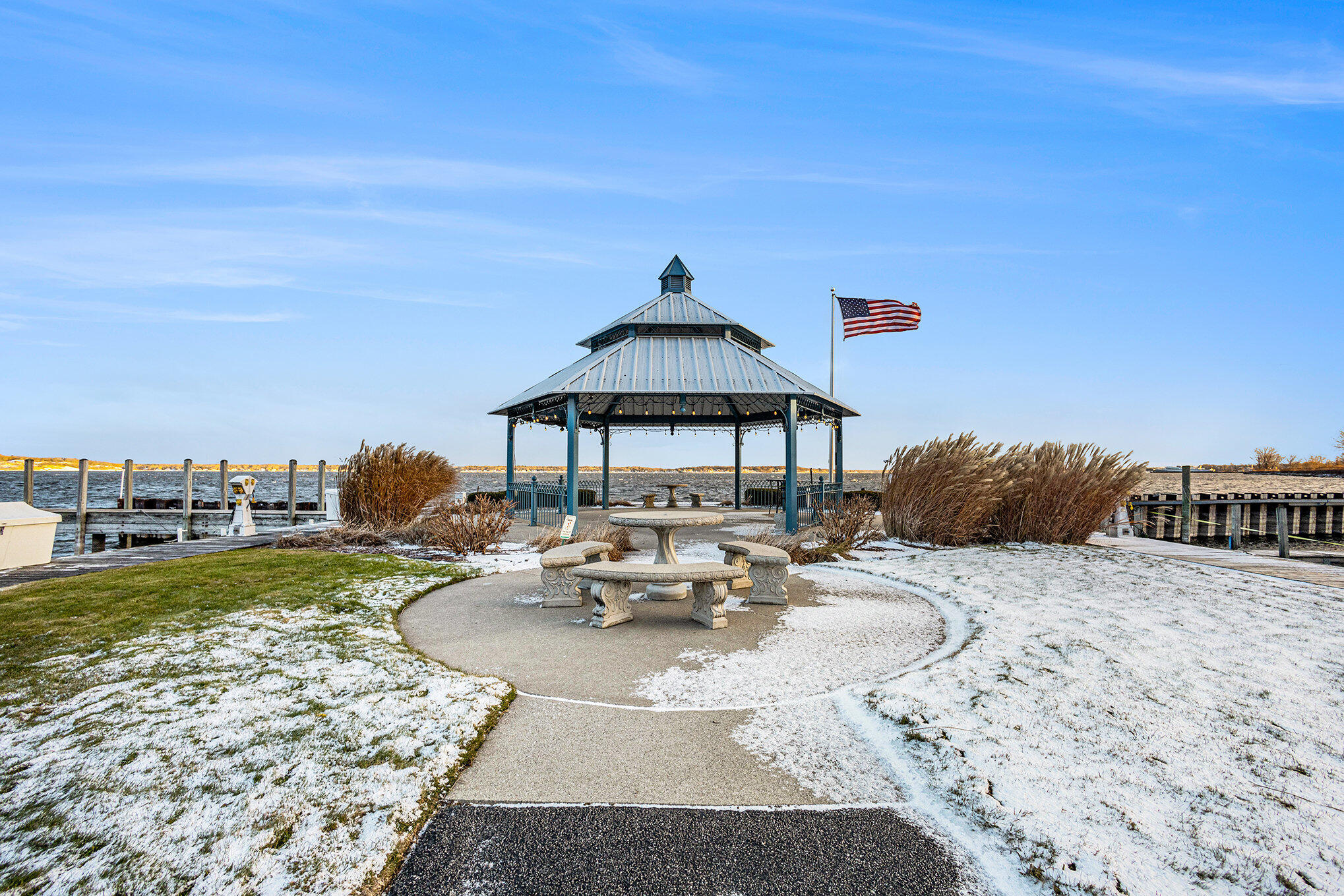 2964 Lakeshore Drive Muskegon MI 49441