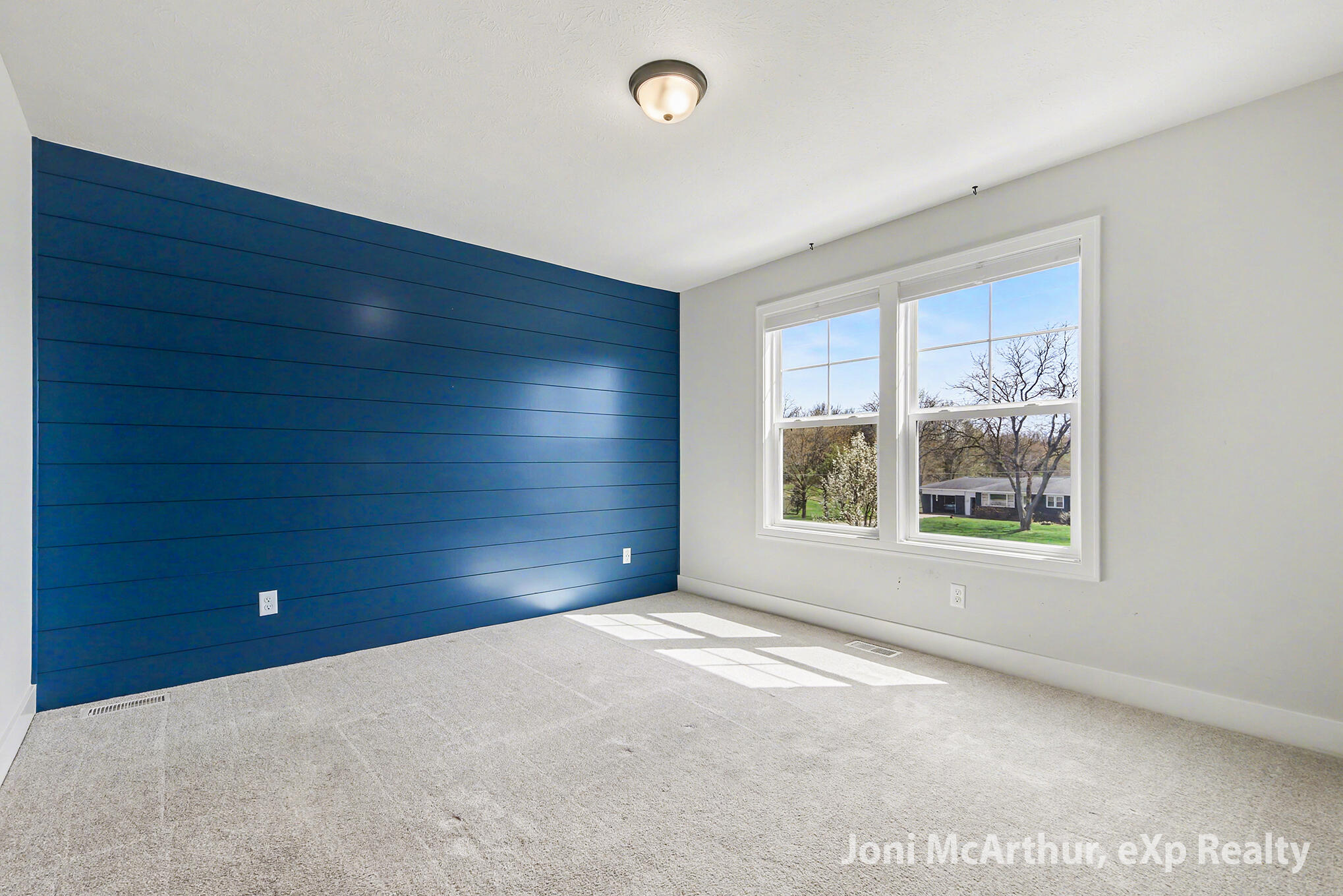 6652 S South Square Lane NE Rockford MI 49341