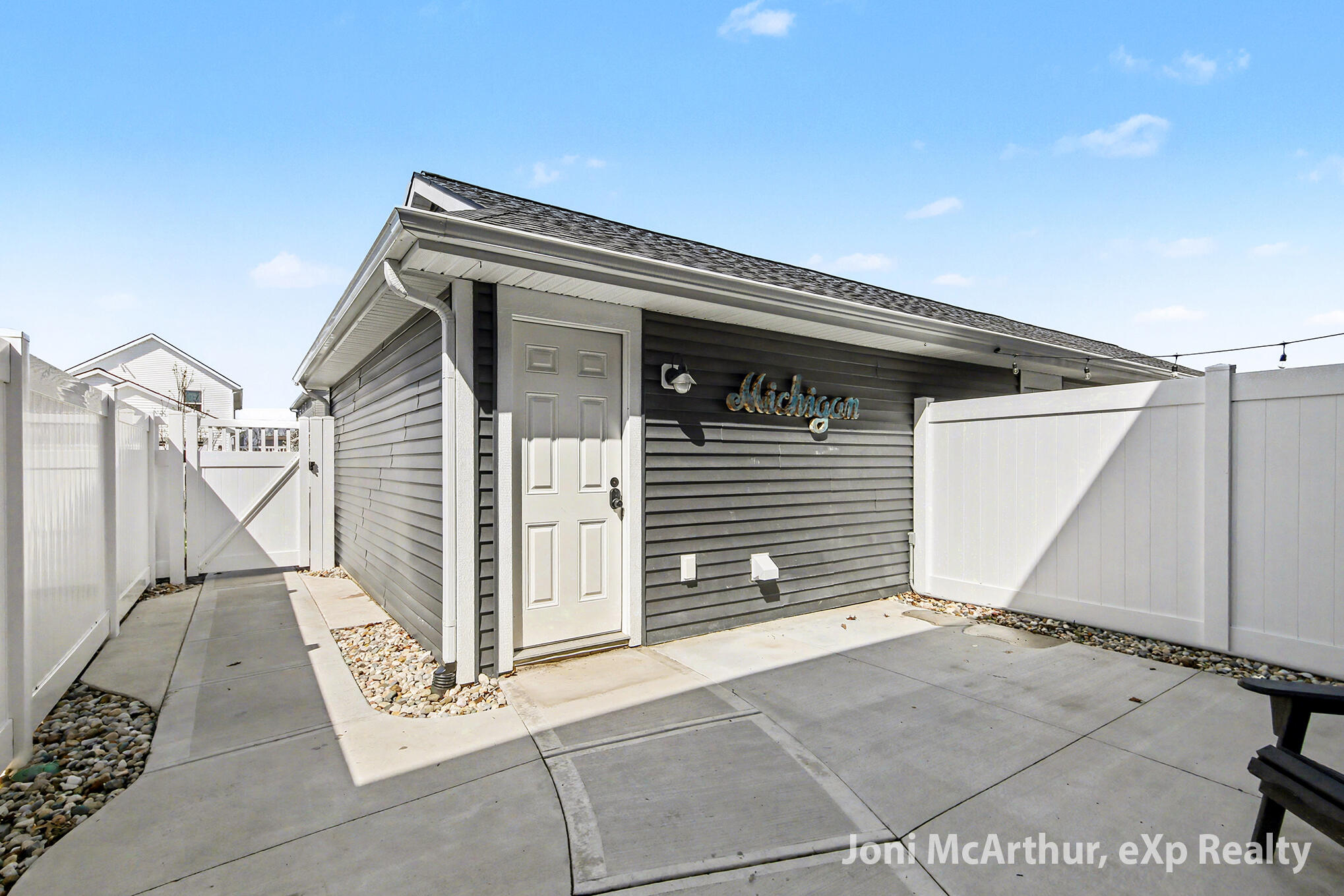 6652 S South Square Lane NE Rockford MI 49341
