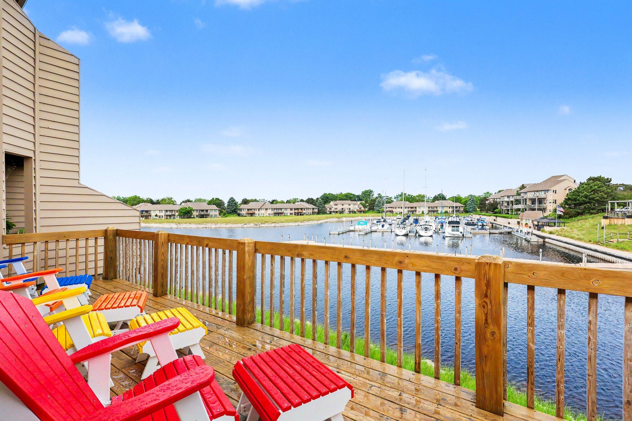 1410 E Harbour Towne Circle Muskegon MI 49441