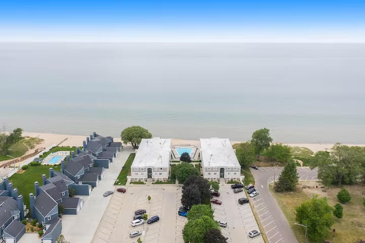 225 North Shore Drive South Haven MI 49090
