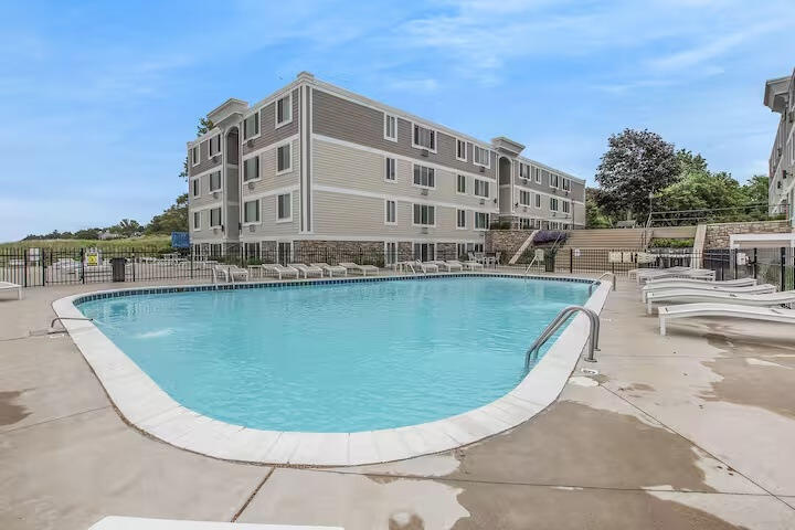 225 North Shore Drive South Haven MI 49090