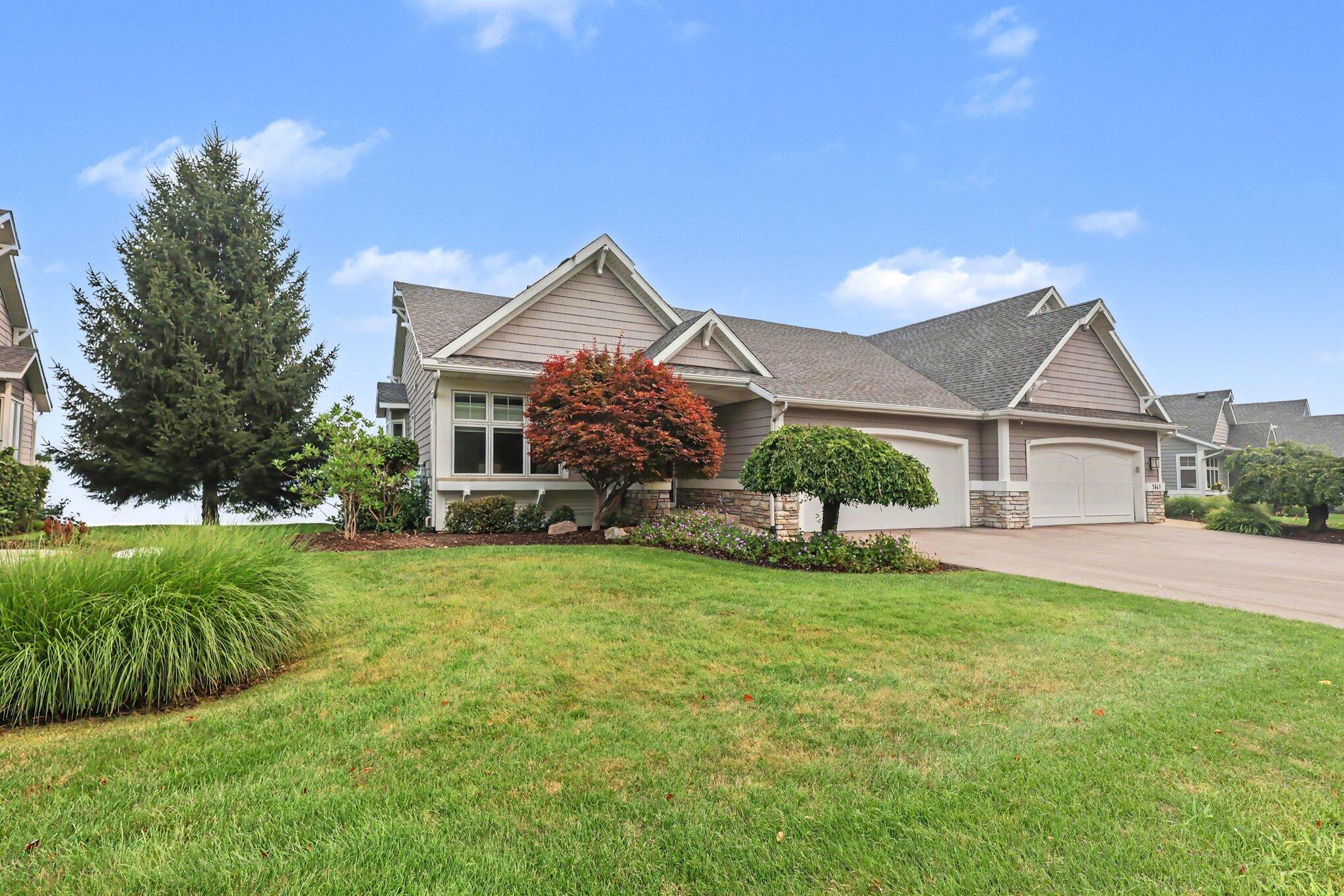 3861 Crystal Waters Lane NE Grand Rapids MI 49525