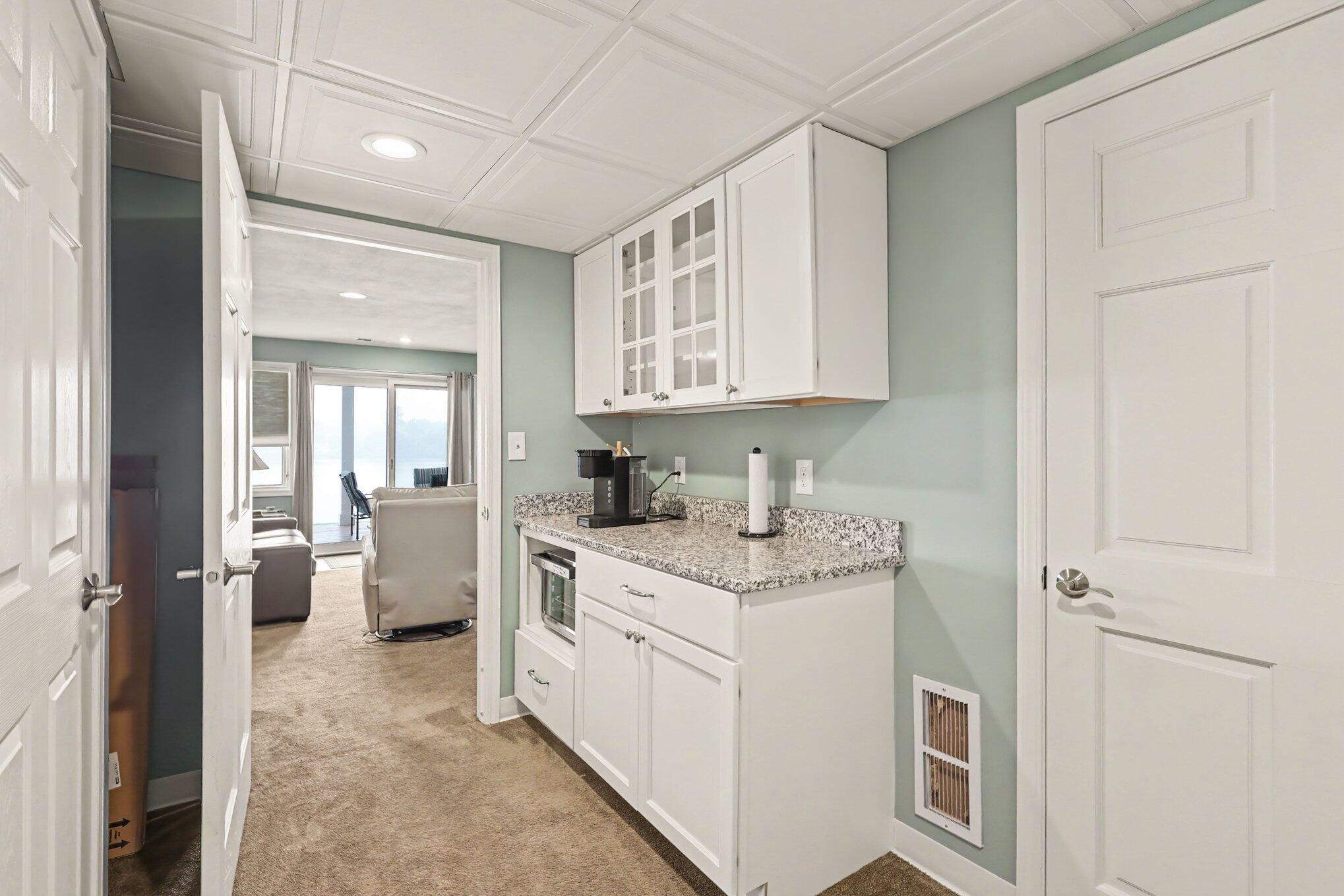 3861 Crystal Waters Lane NE Grand Rapids MI 49525