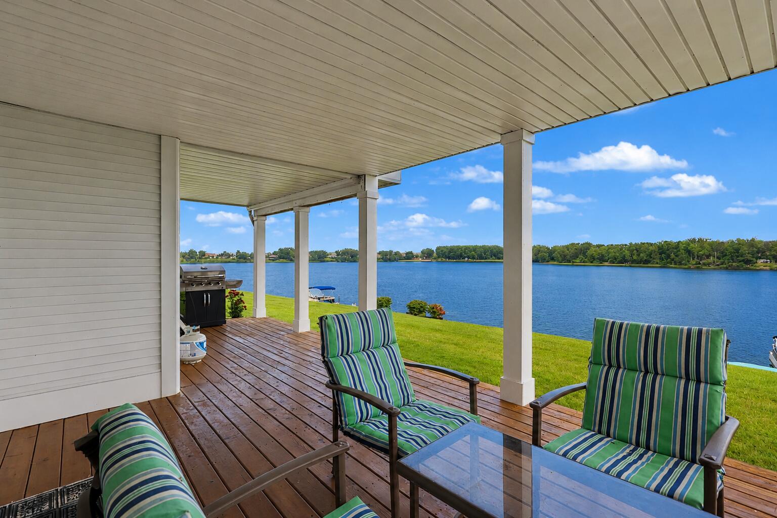 3861 Crystal Waters Lane NE Grand Rapids MI 49525