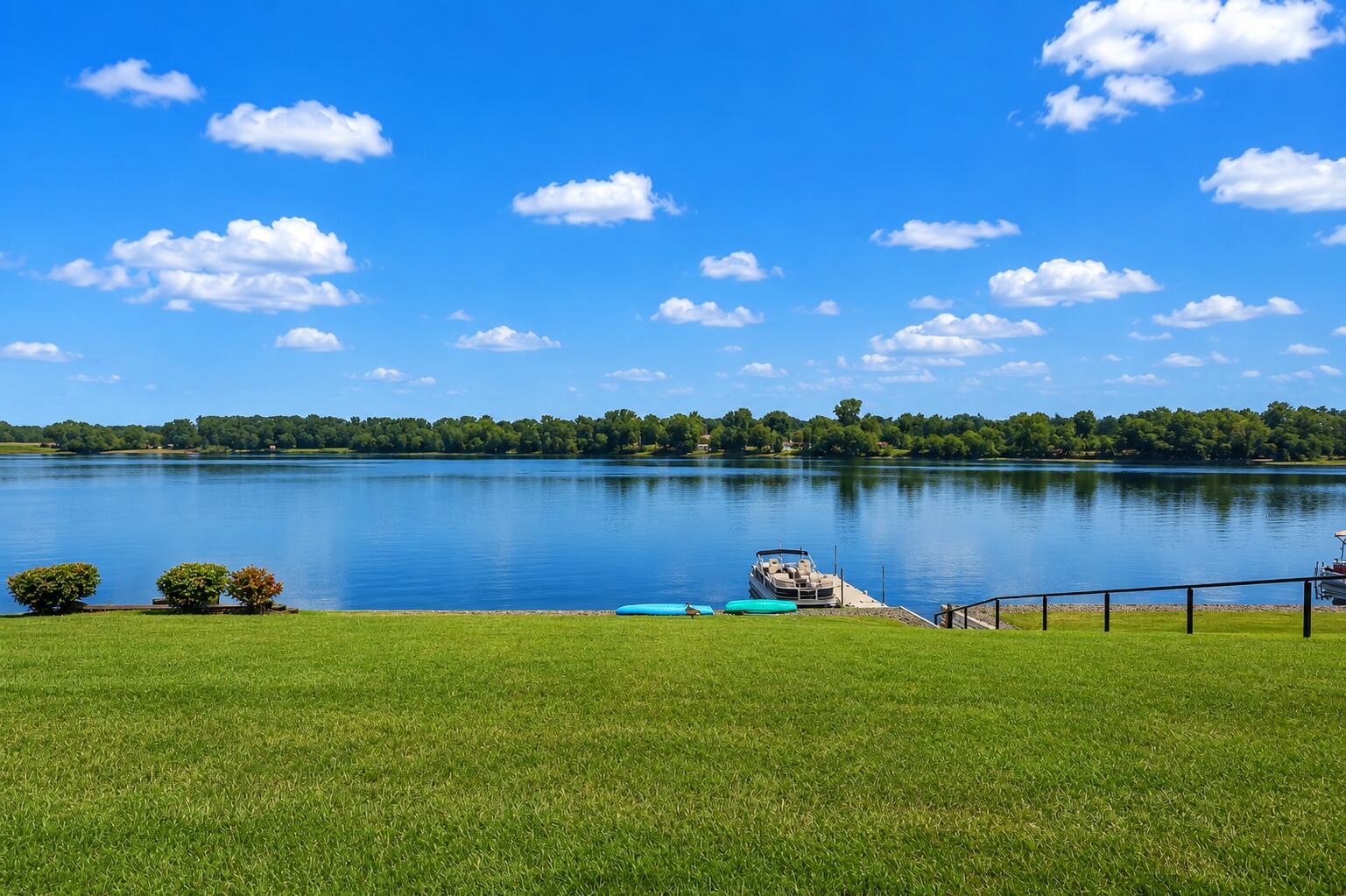3861 Crystal Waters Lane NE Grand Rapids MI 49525