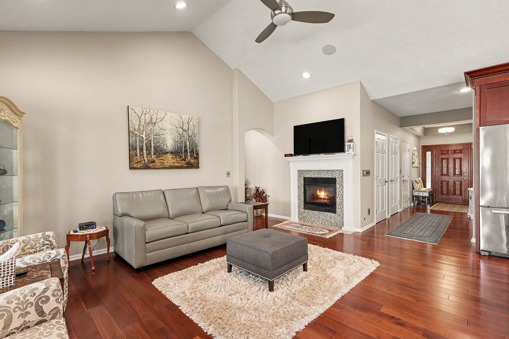3861 Crystal Waters Lane NE Grand Rapids MI 49525
